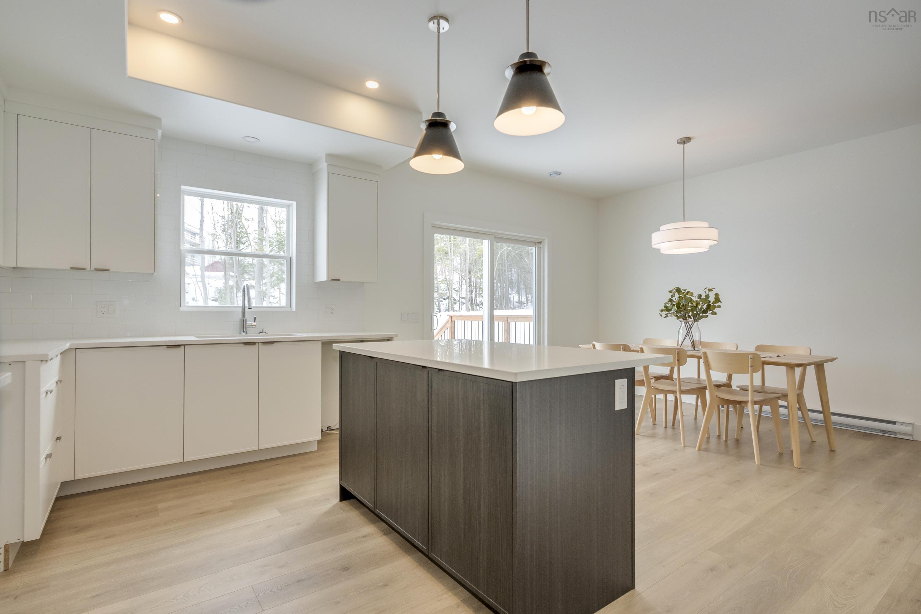 $699,900.00: 42 Pearlgarden Close, Dartmouth