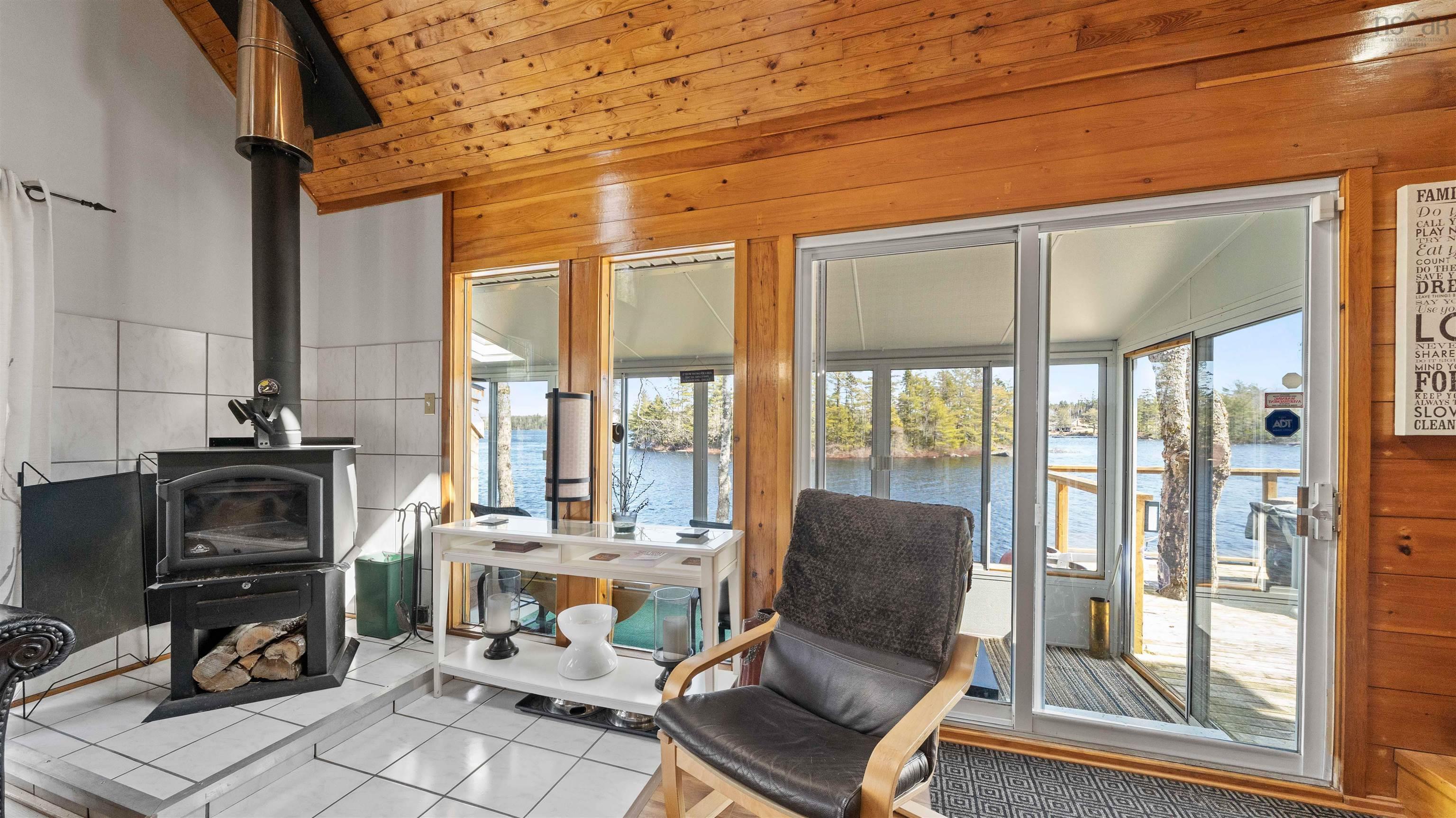 $424,900.00: 2972 Mooseland Road, River Lake
