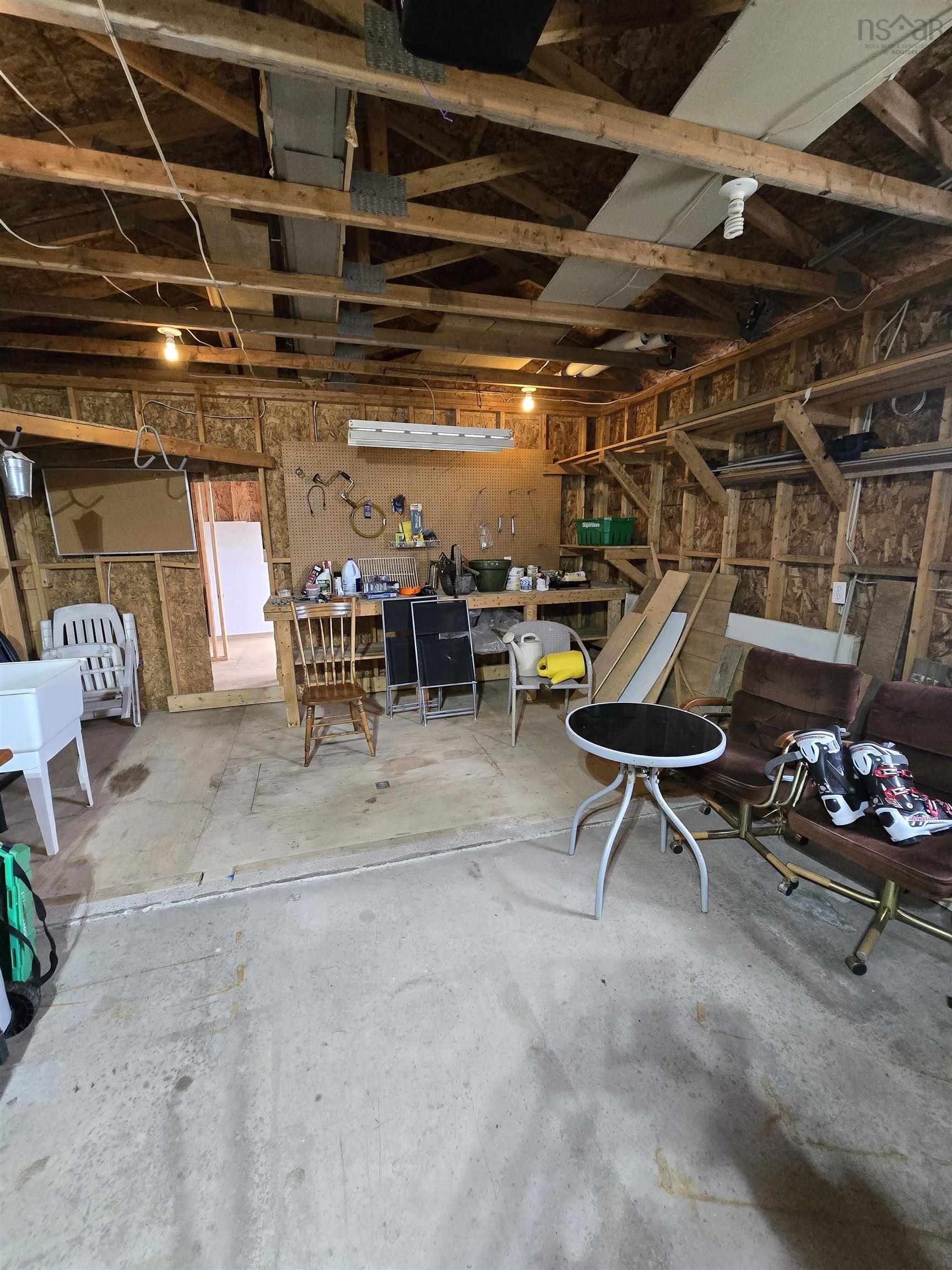 $418,000.00: 32 Ponderosa Drive, West River