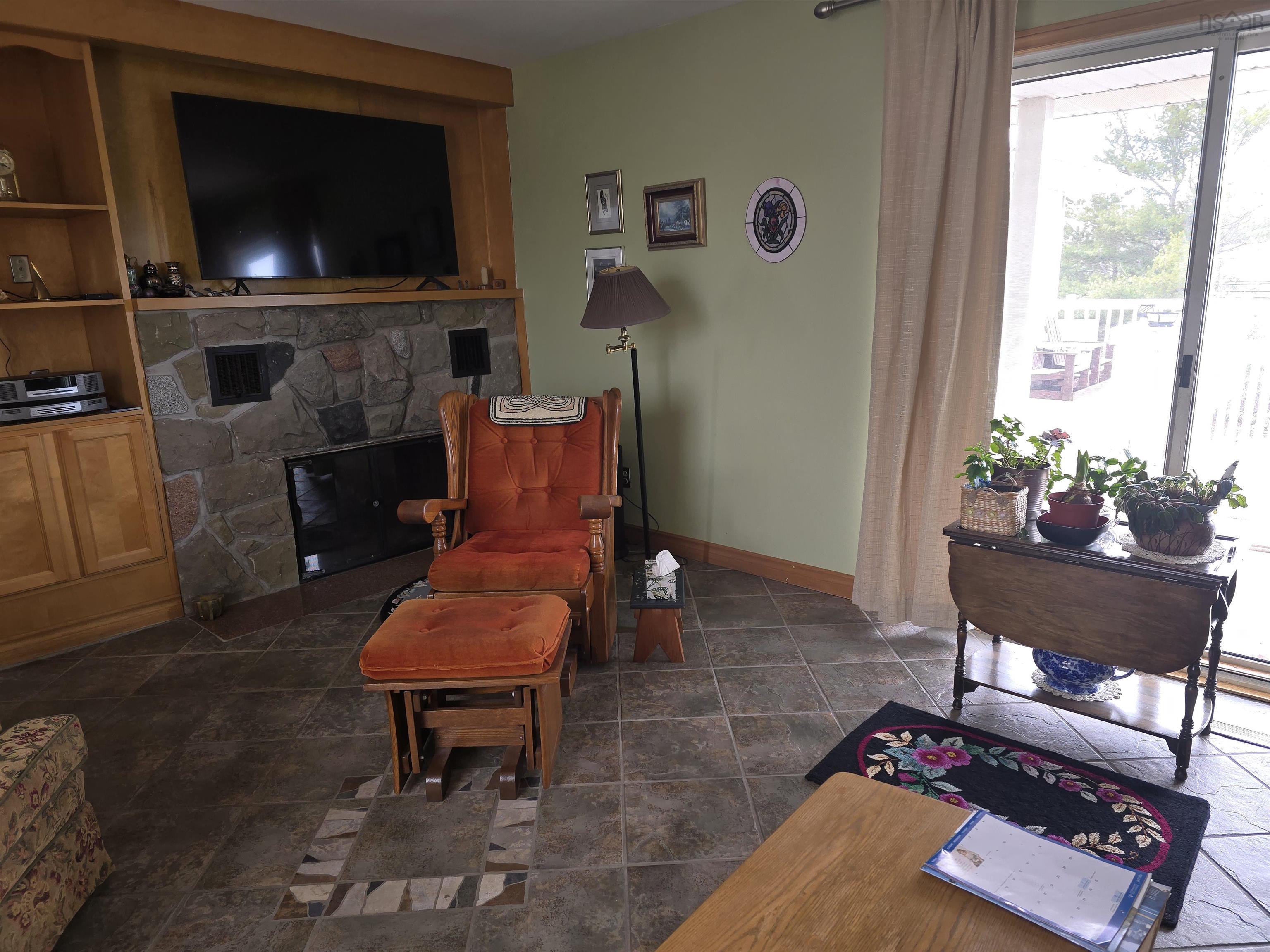 $418,000.00: 32 Ponderosa Drive, West River