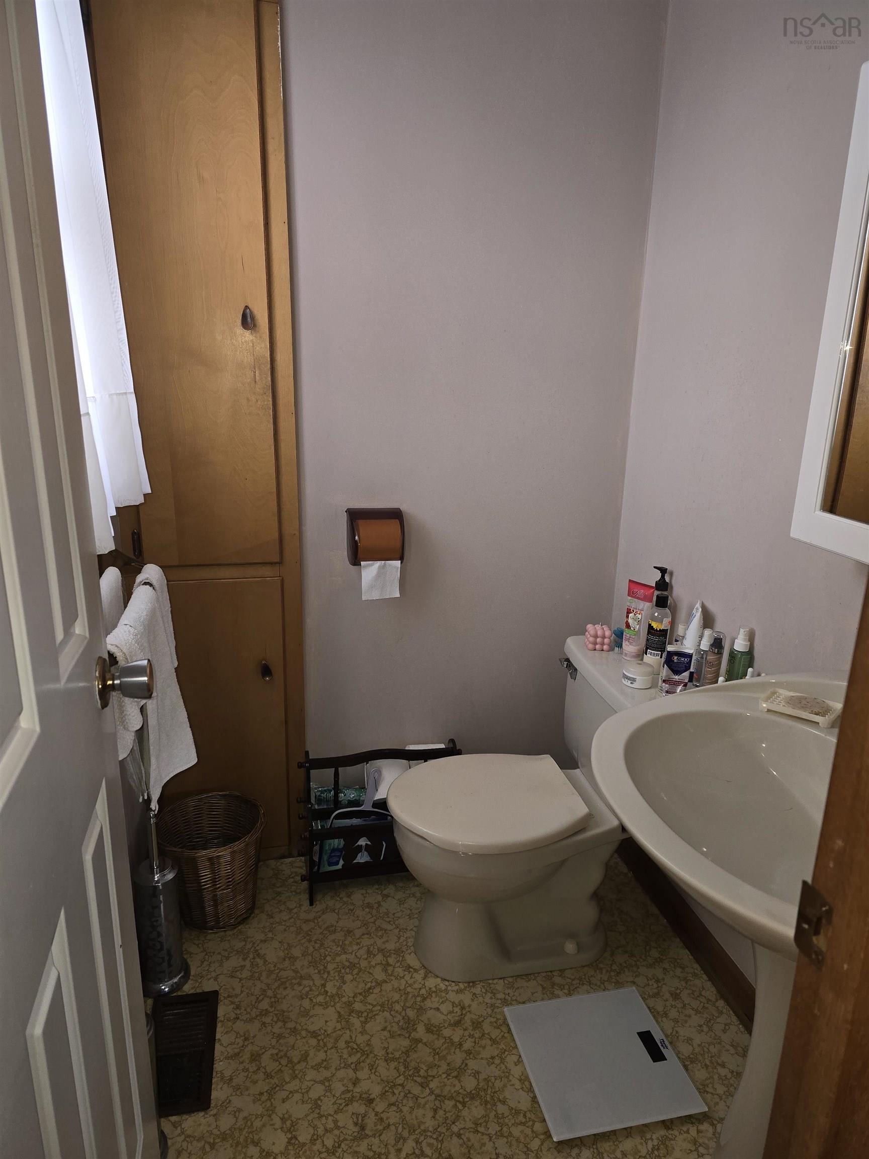 $418,000.00: 32 Ponderosa Drive, West River