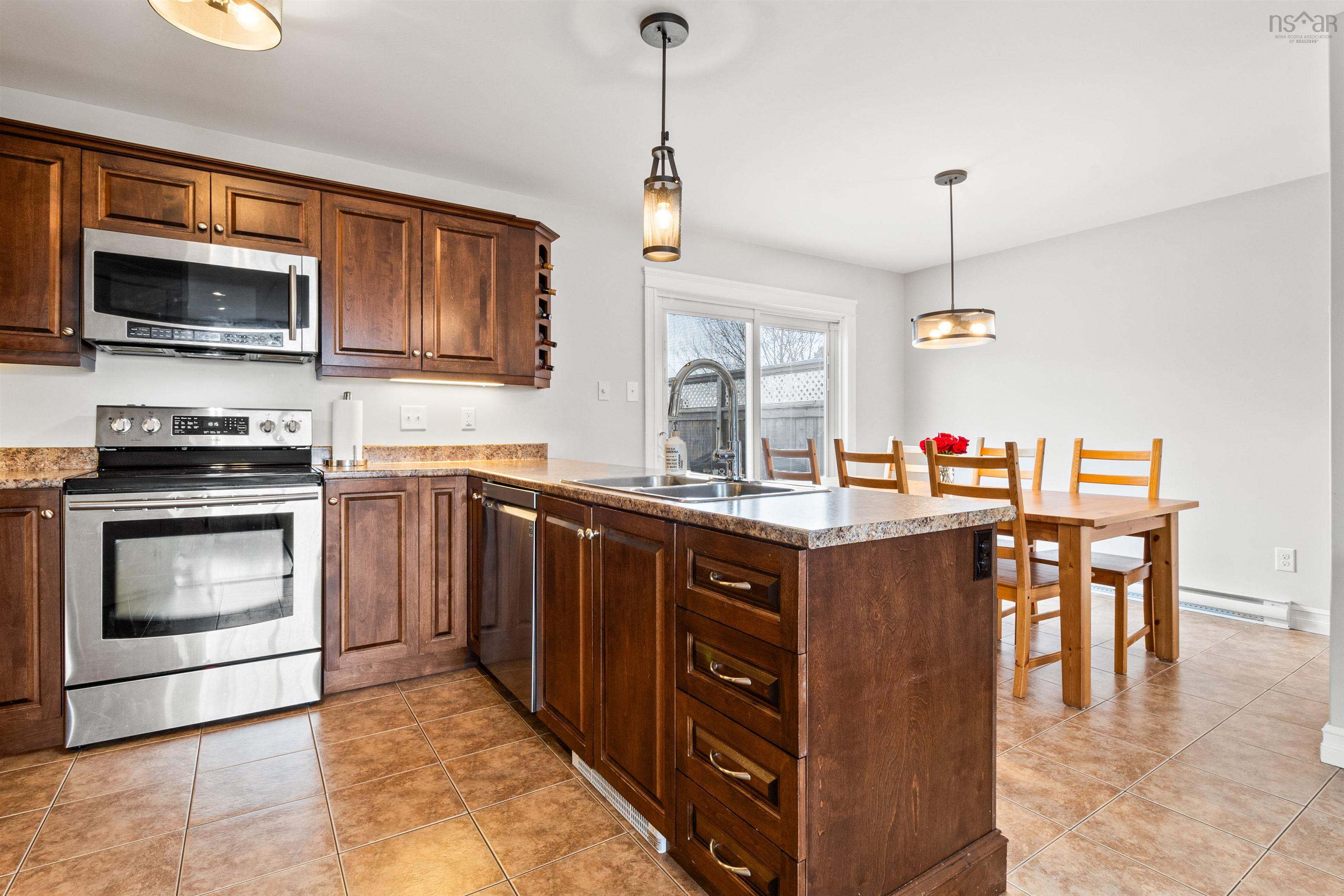 $499,900.00: 162 Ridding Road, Eastern Passage
