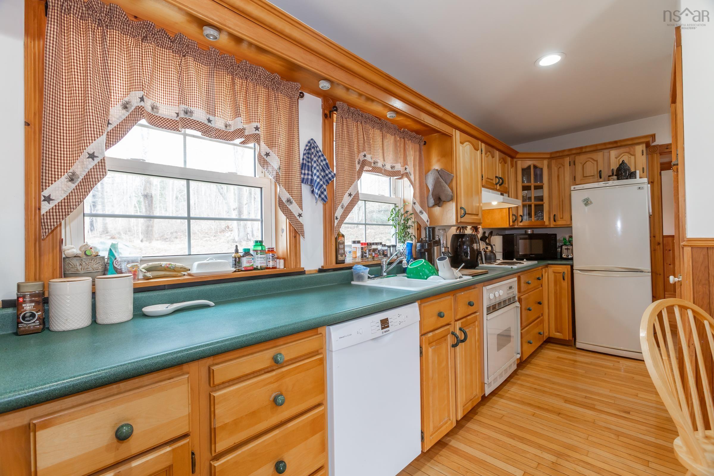 $300,000.00: 9524 Highway 8, Lequille