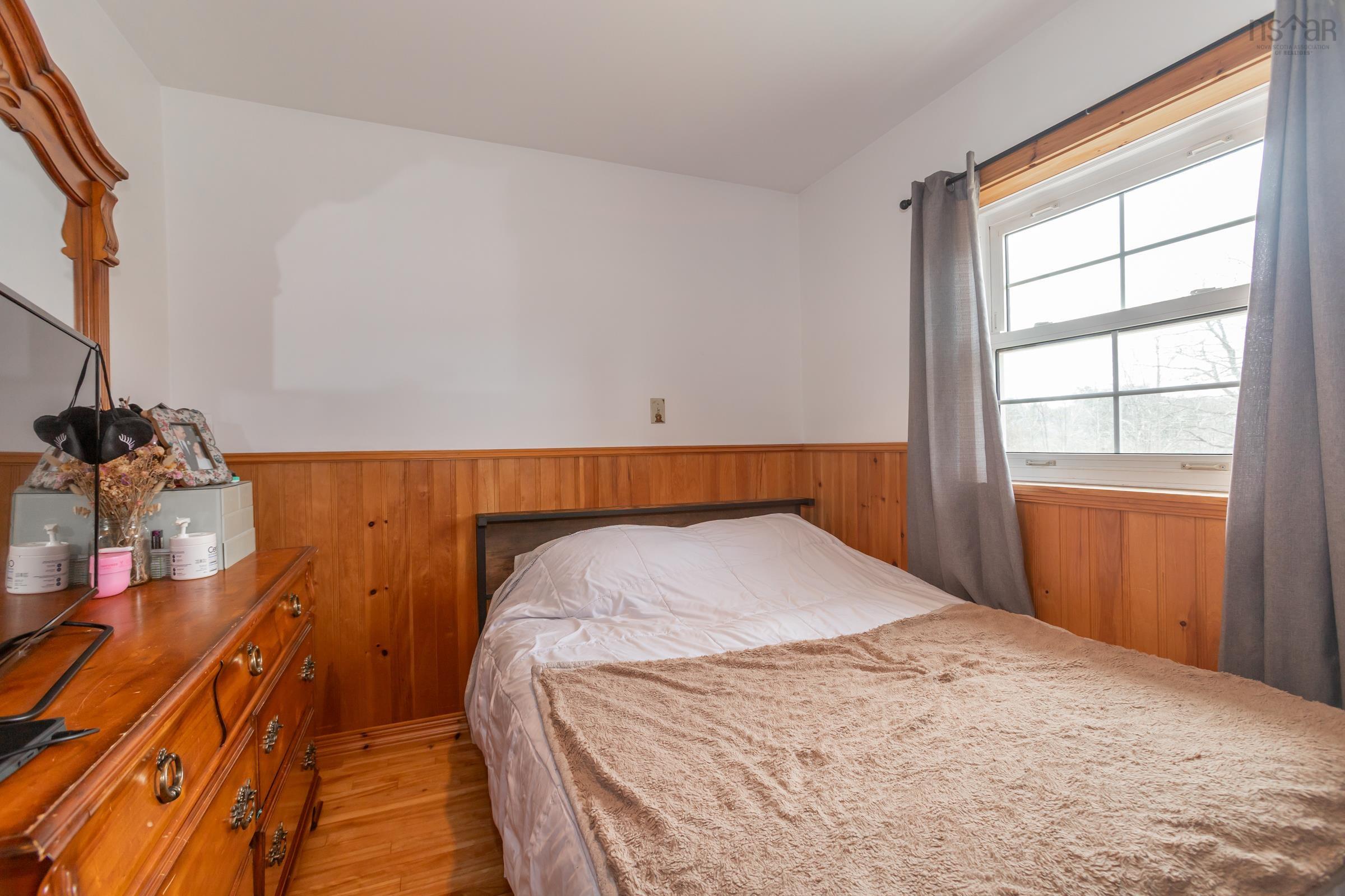 $300,000.00: 9524 Highway 8, Lequille