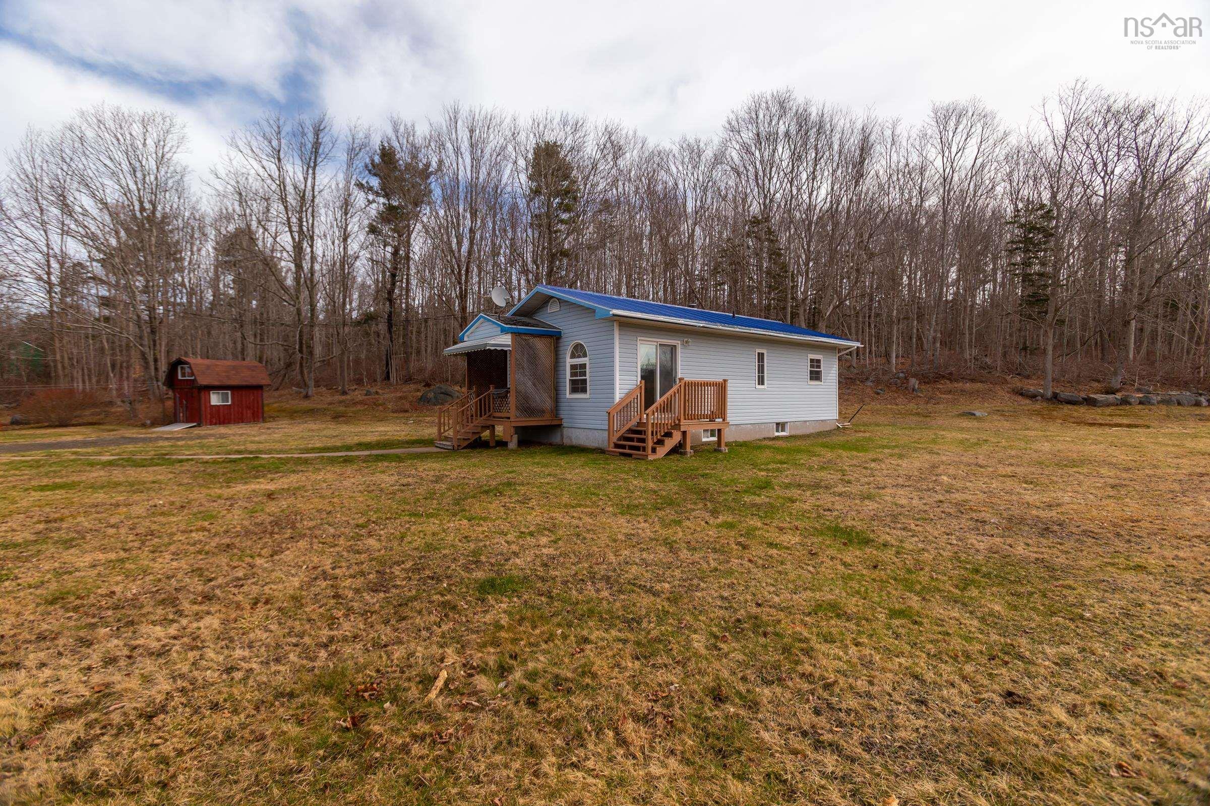 $300,000.00: 9524 Highway 8, Lequille