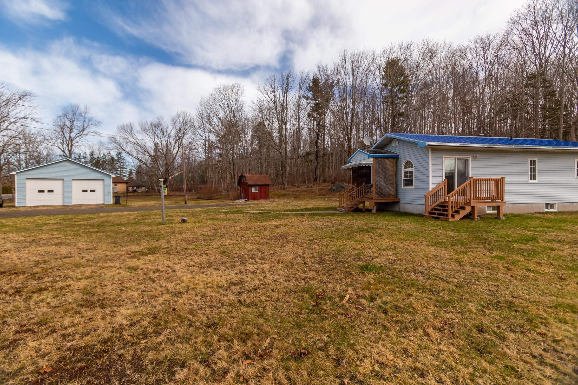 $300,000.00: 9524 Highway 8, Lequille