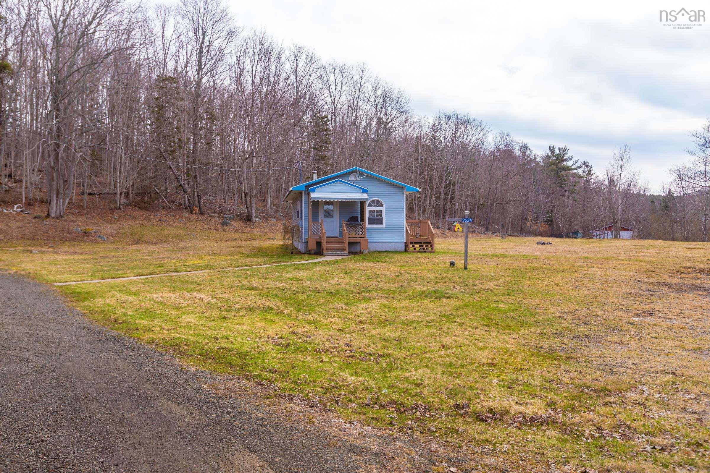 $300,000.00: 9524 Highway 8, Lequille