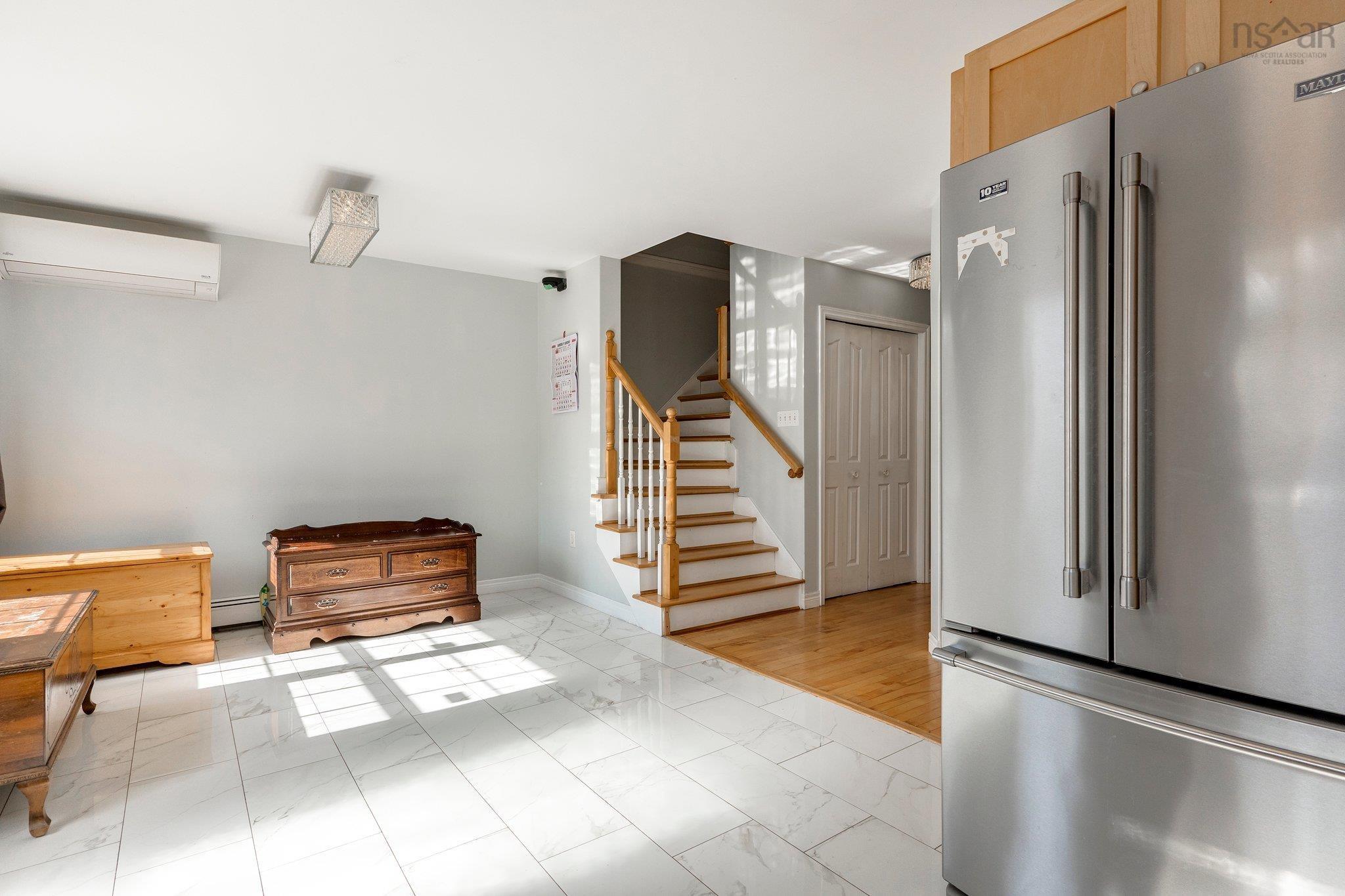 $649,900.00: 16 Prestwick Close, Halifax