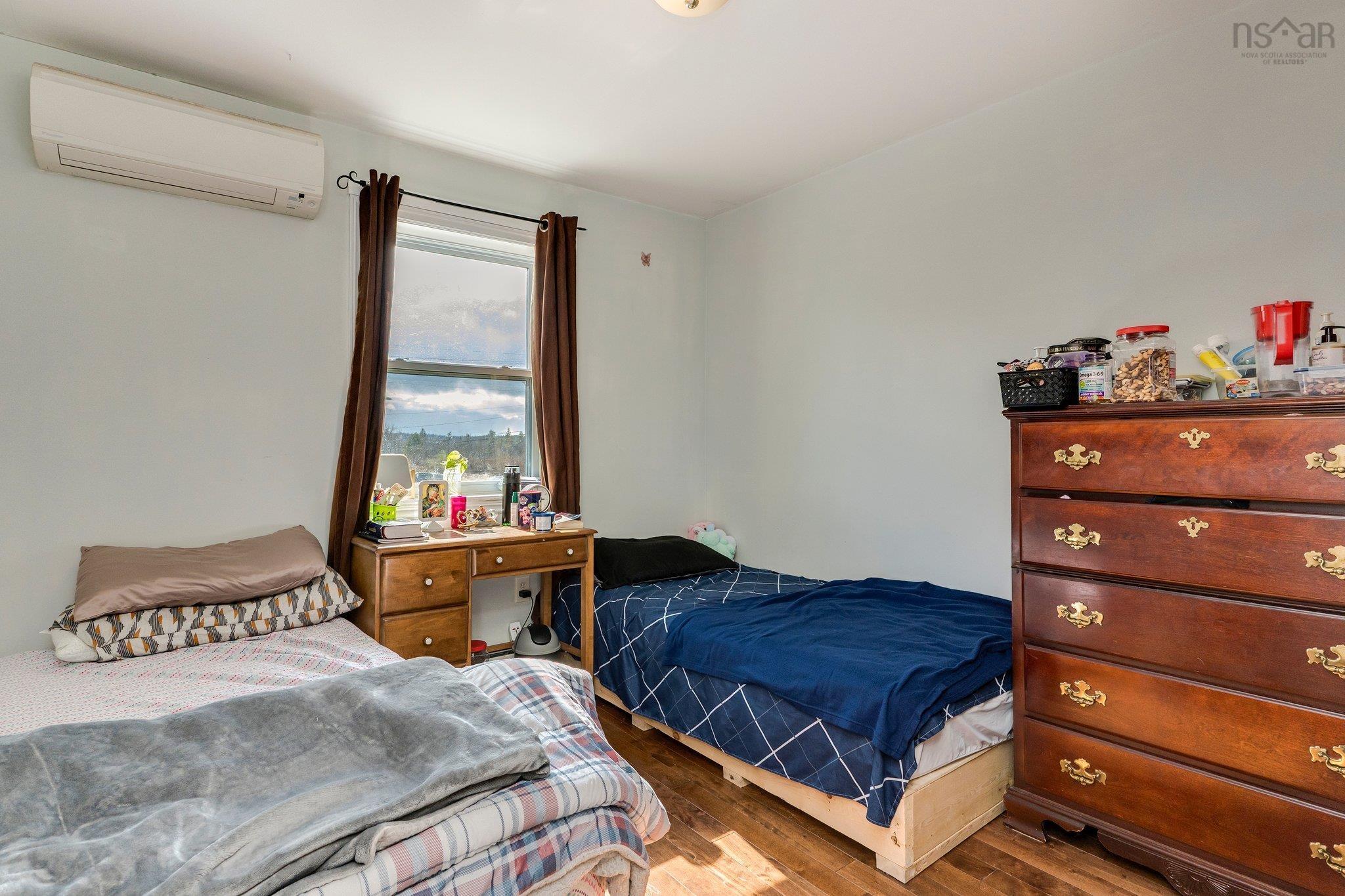 $649,900.00: 16 Prestwick Close, Halifax