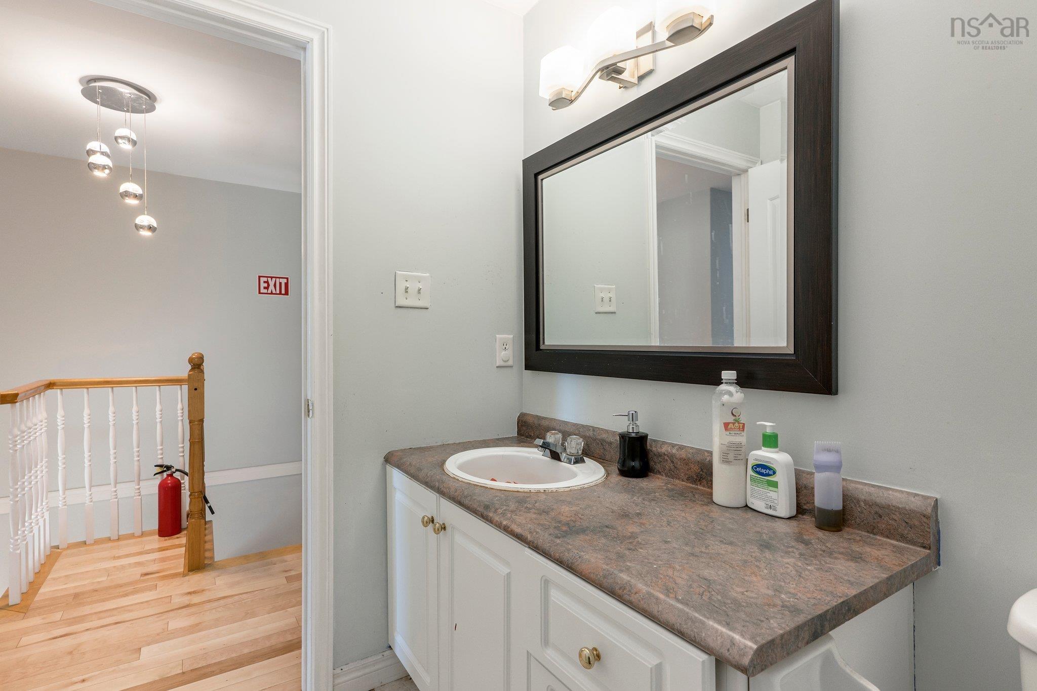 $649,900.00: 16 Prestwick Close, Halifax