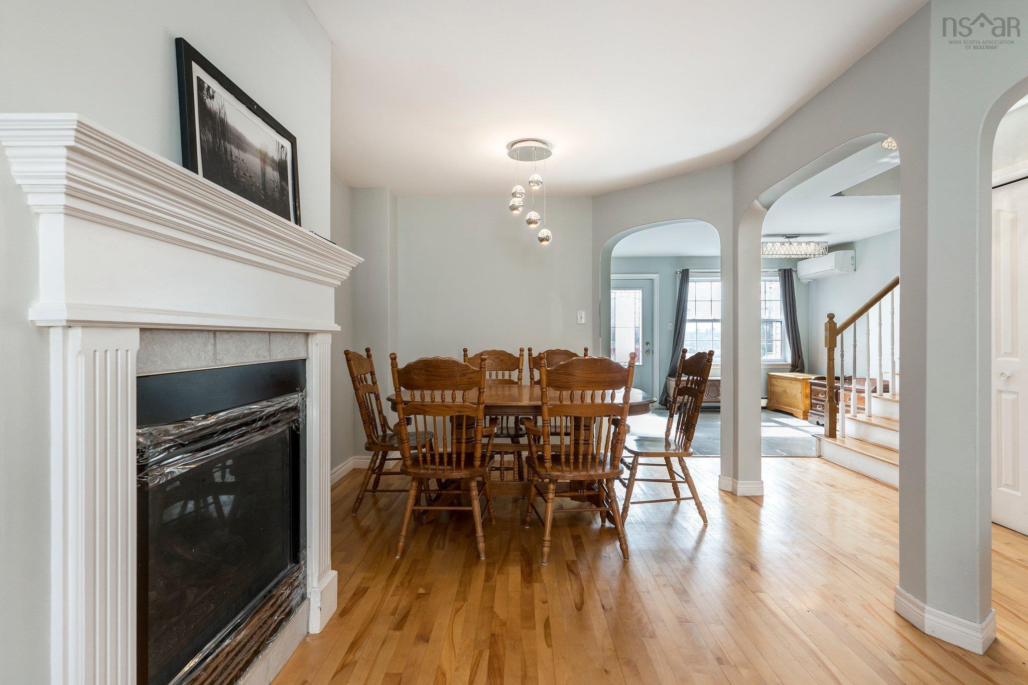 $649,900.00: 16 Prestwick Close, Halifax