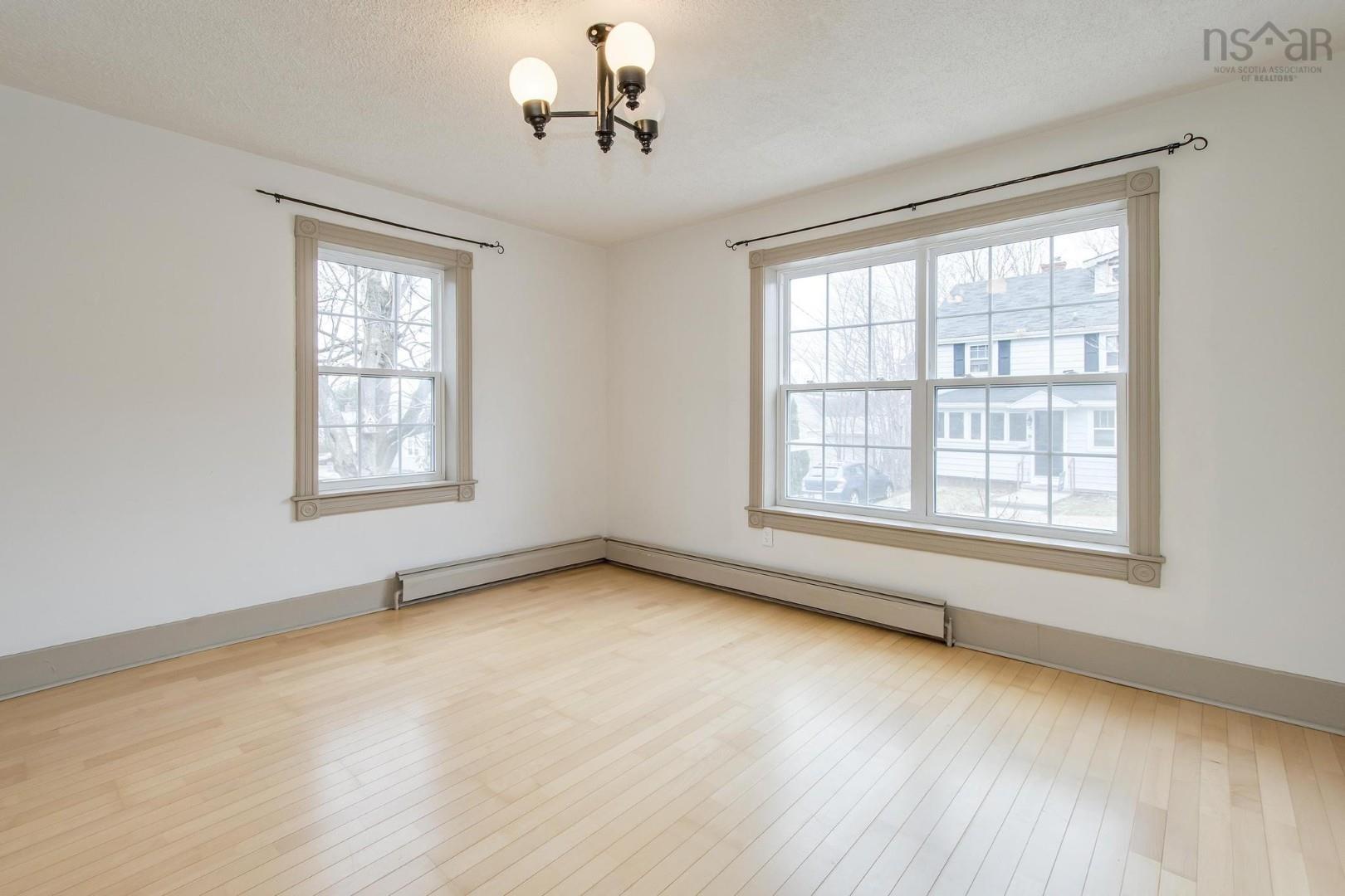 $479,900.00: 24 Hester Street, Dartmouth