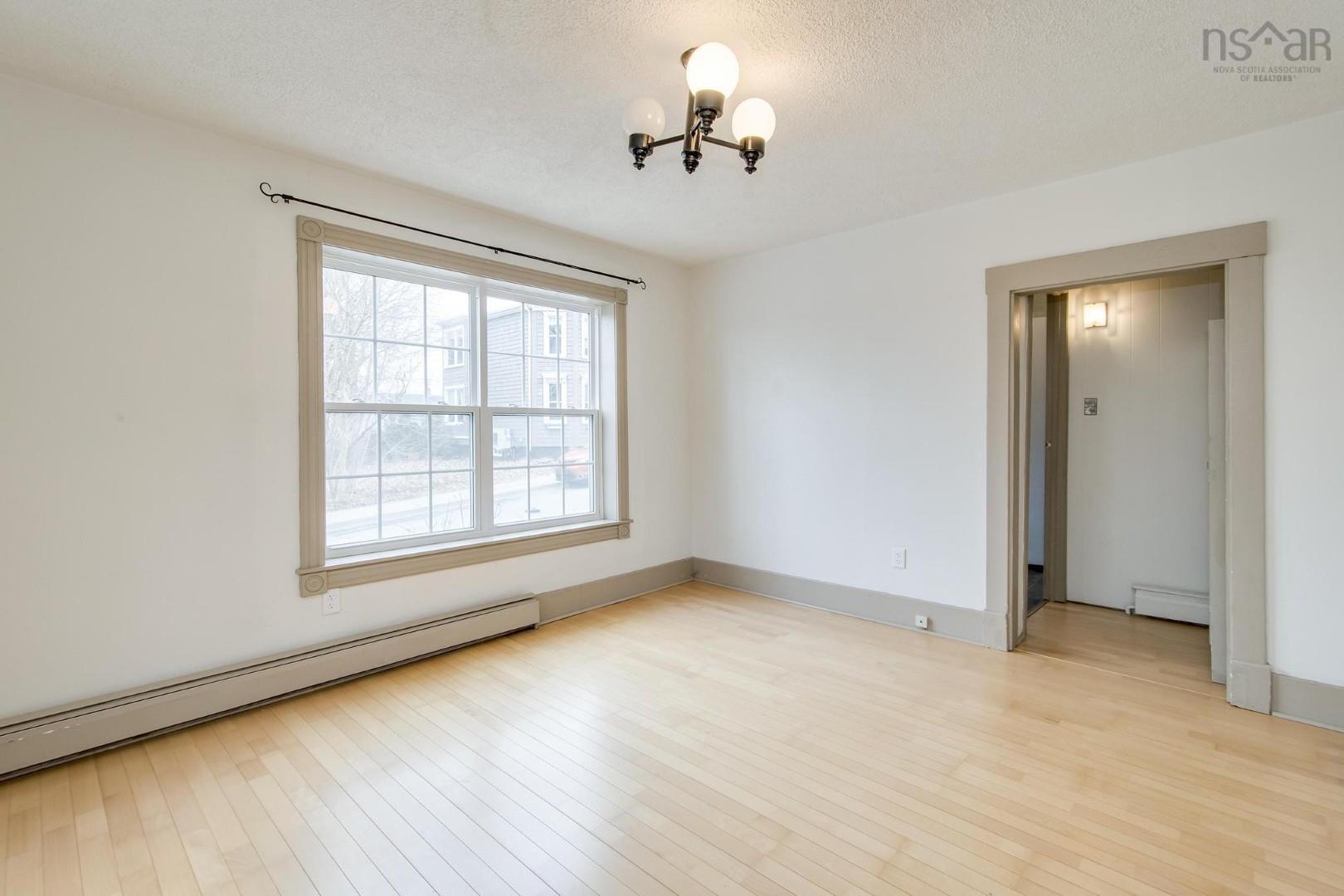$479,900.00: 24 Hester Street, Dartmouth