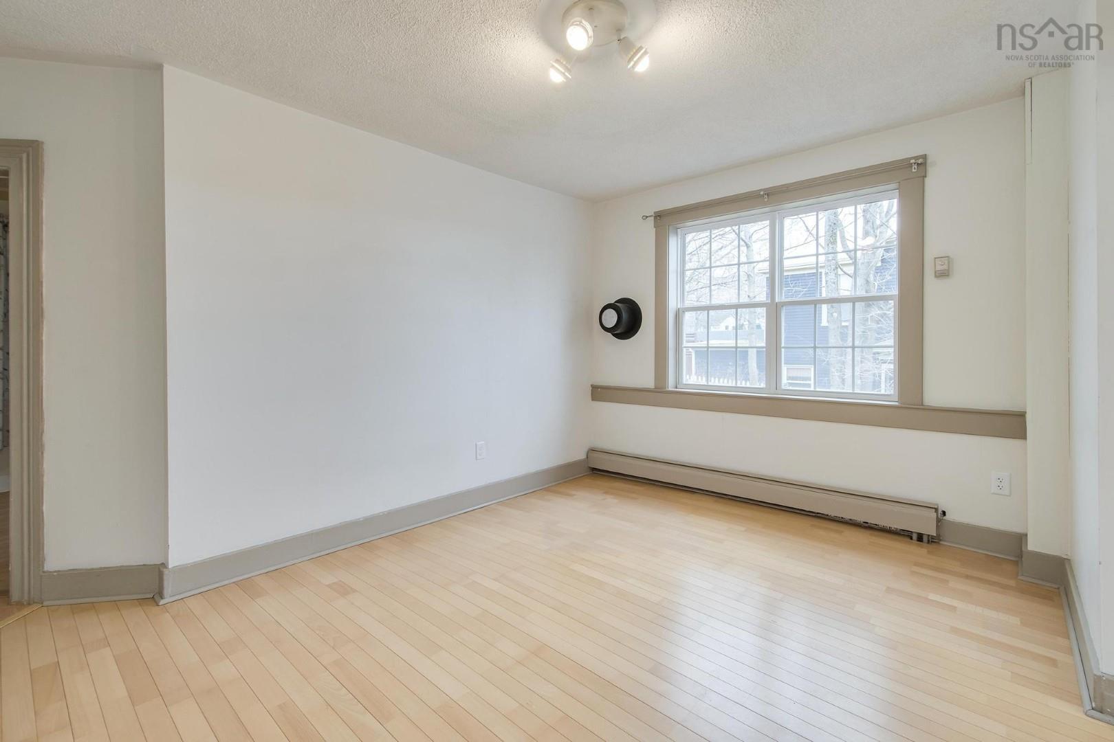 $479,900.00: 24 Hester Street, Dartmouth