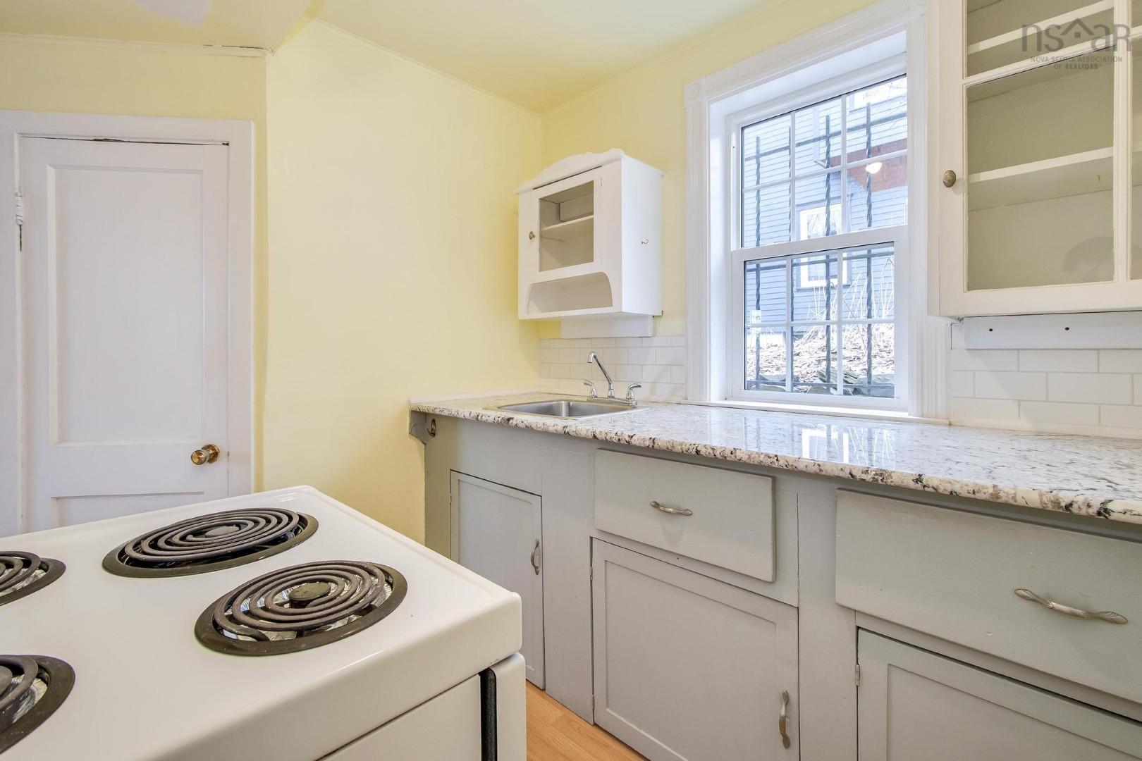 $479,900.00: 24 Hester Street, Dartmouth