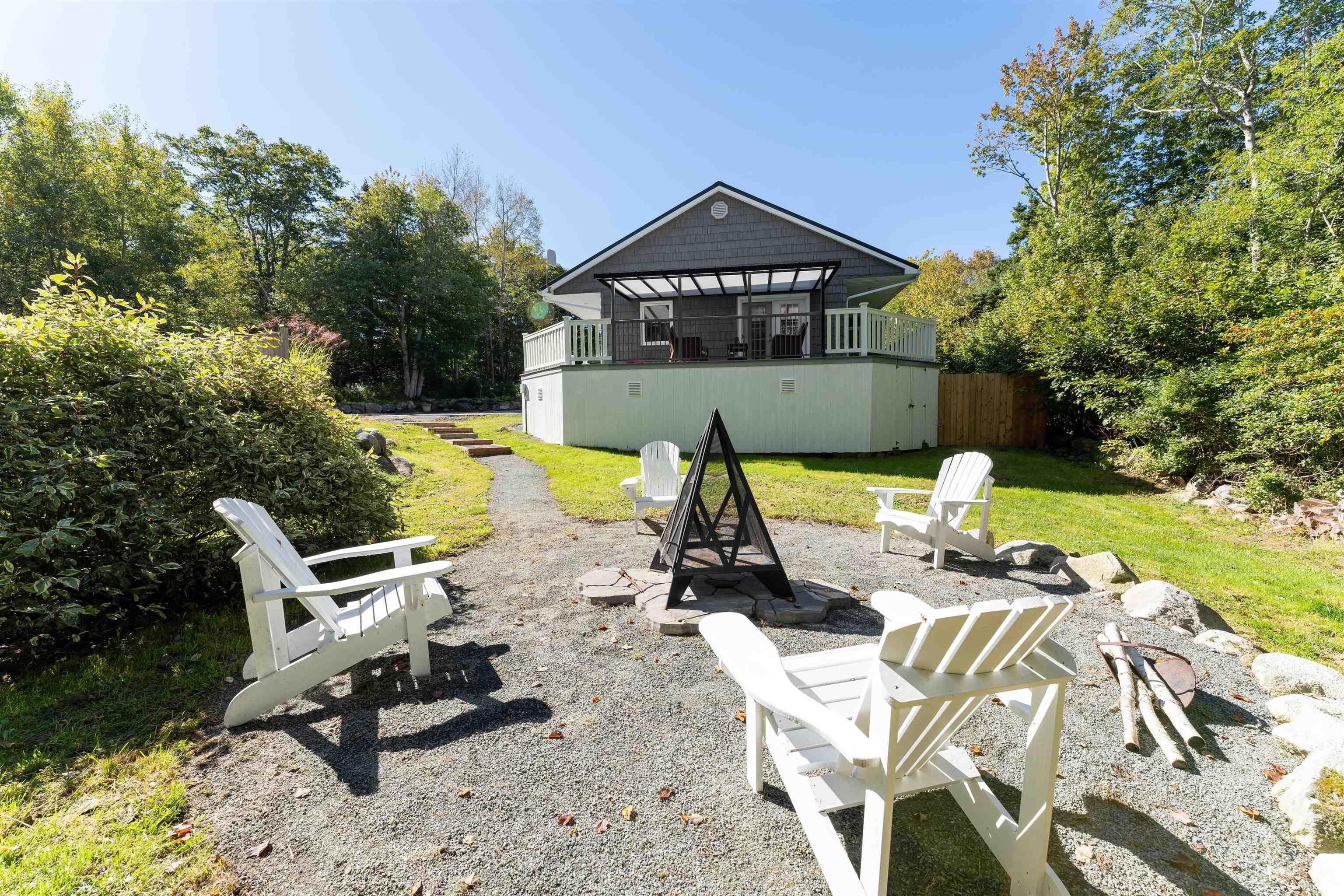 $438,000.00: 885 Central Port Mouton Road, South West Port Mouton