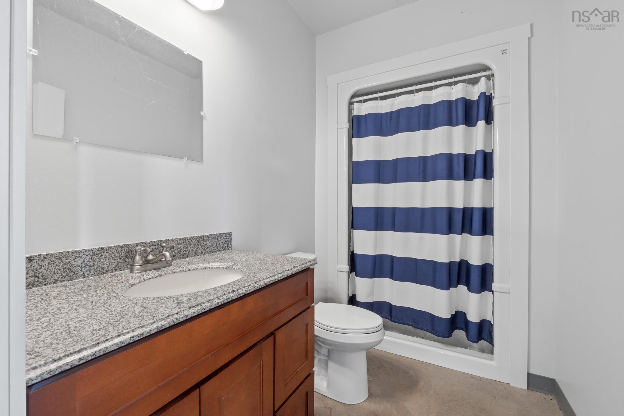 $569,900.00: 5478 Highway 3, Chester Basin
