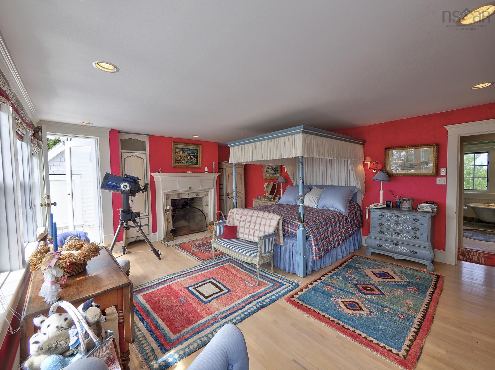 $1,900,000.00: 91 Ironbound Trail, East Ironbound Island