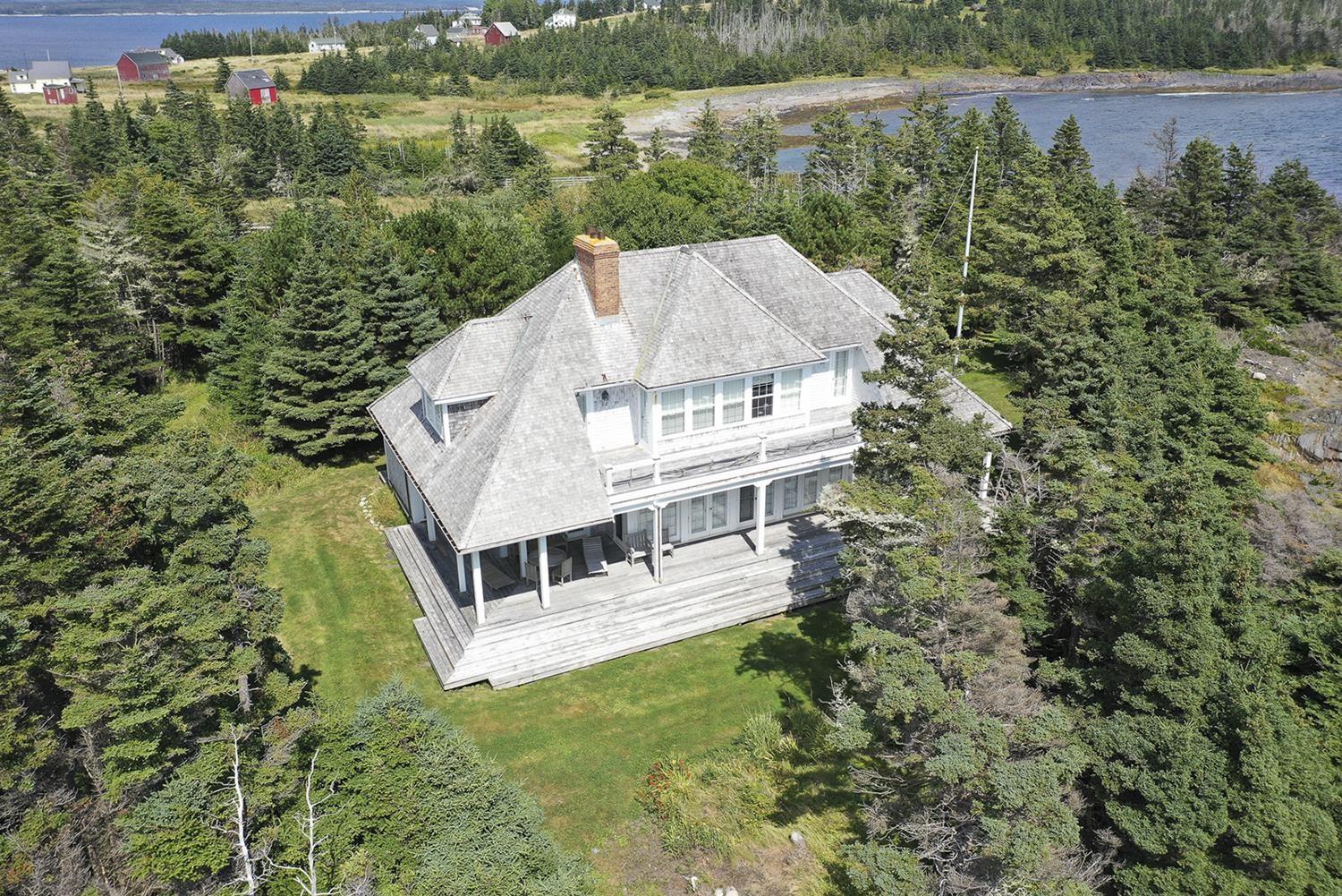 $1,900,000.00: 91 Ironbound Trail, East Ironbound Island