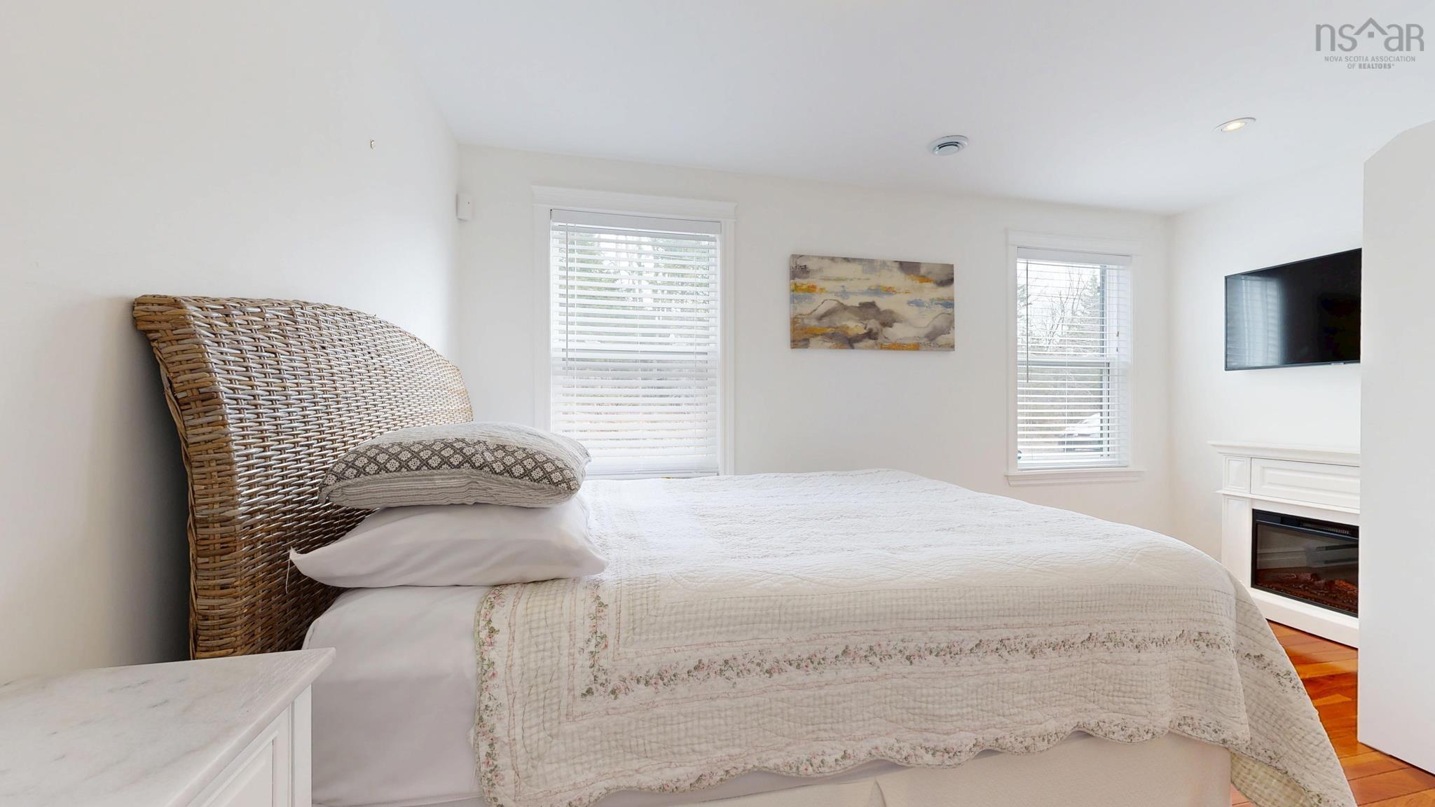 $445,000.00: 75 Q12 Road, Lake George
