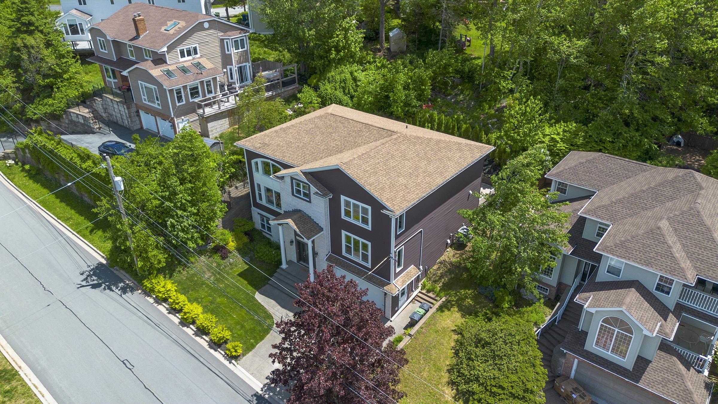 $1,199,000.00: 44 Admiral Cove Drive, Bedford