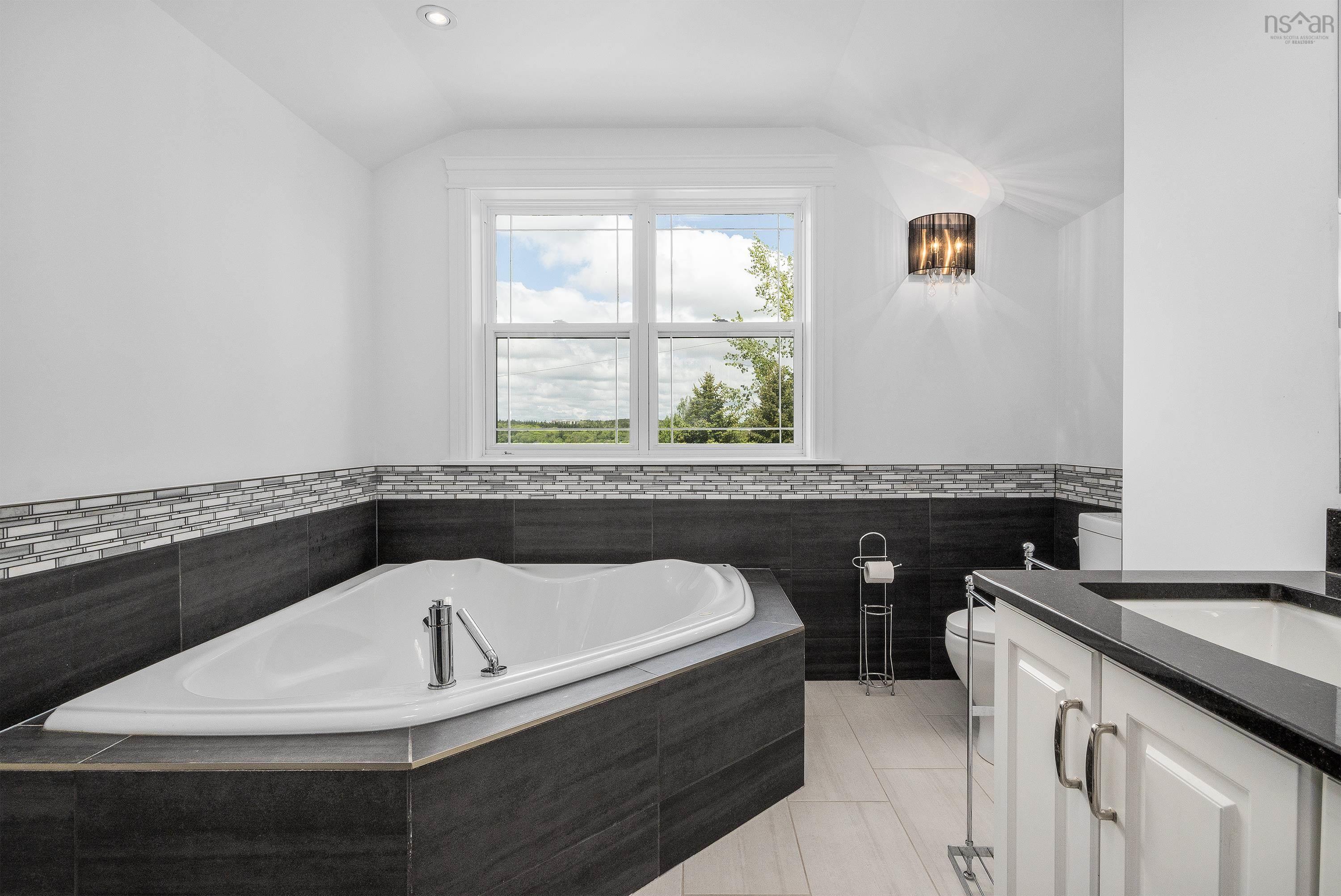 $1,199,000.00: 44 Admiral Cove Drive, Bedford