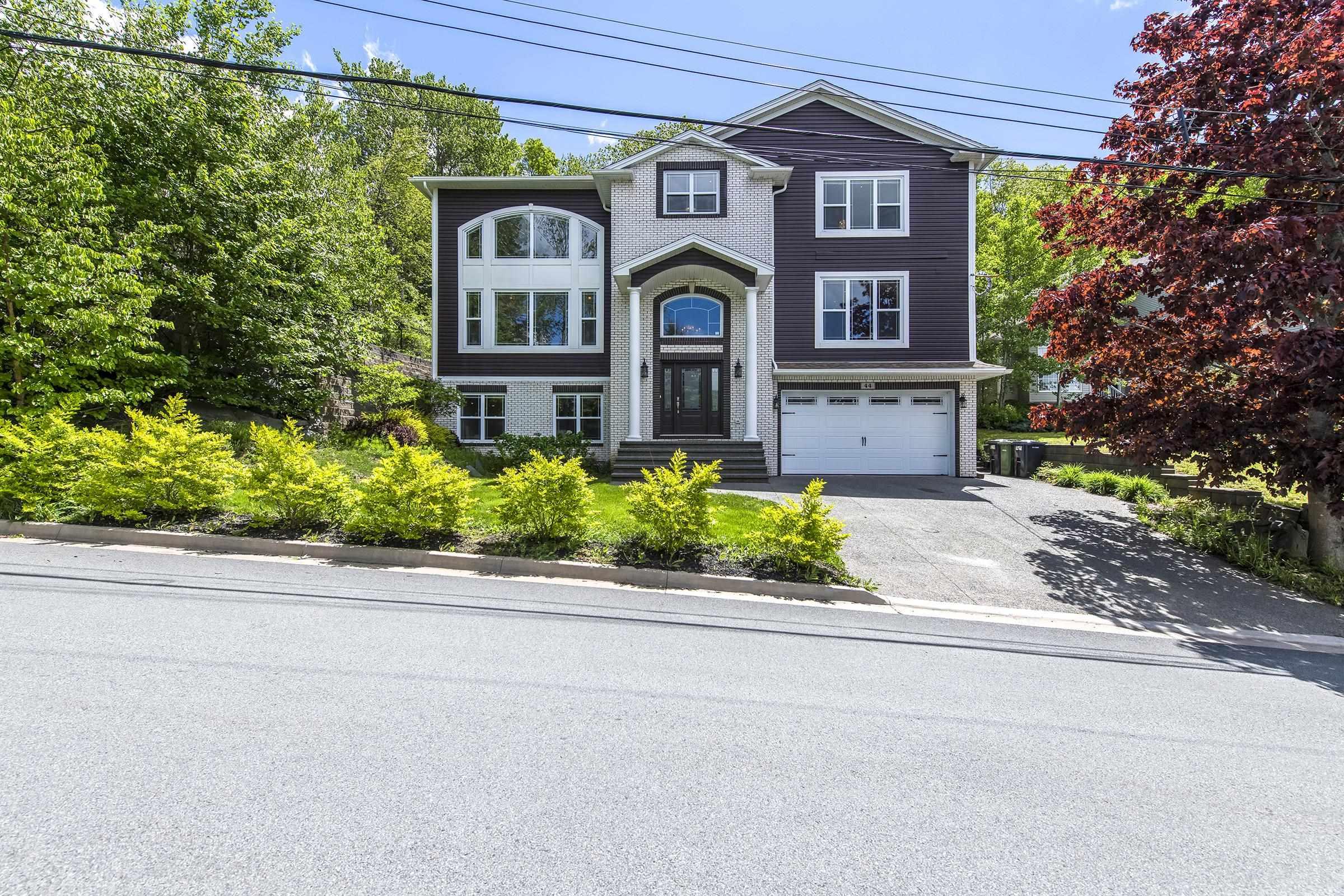 $1,199,000.00: 44 Admiral Cove Drive, Bedford