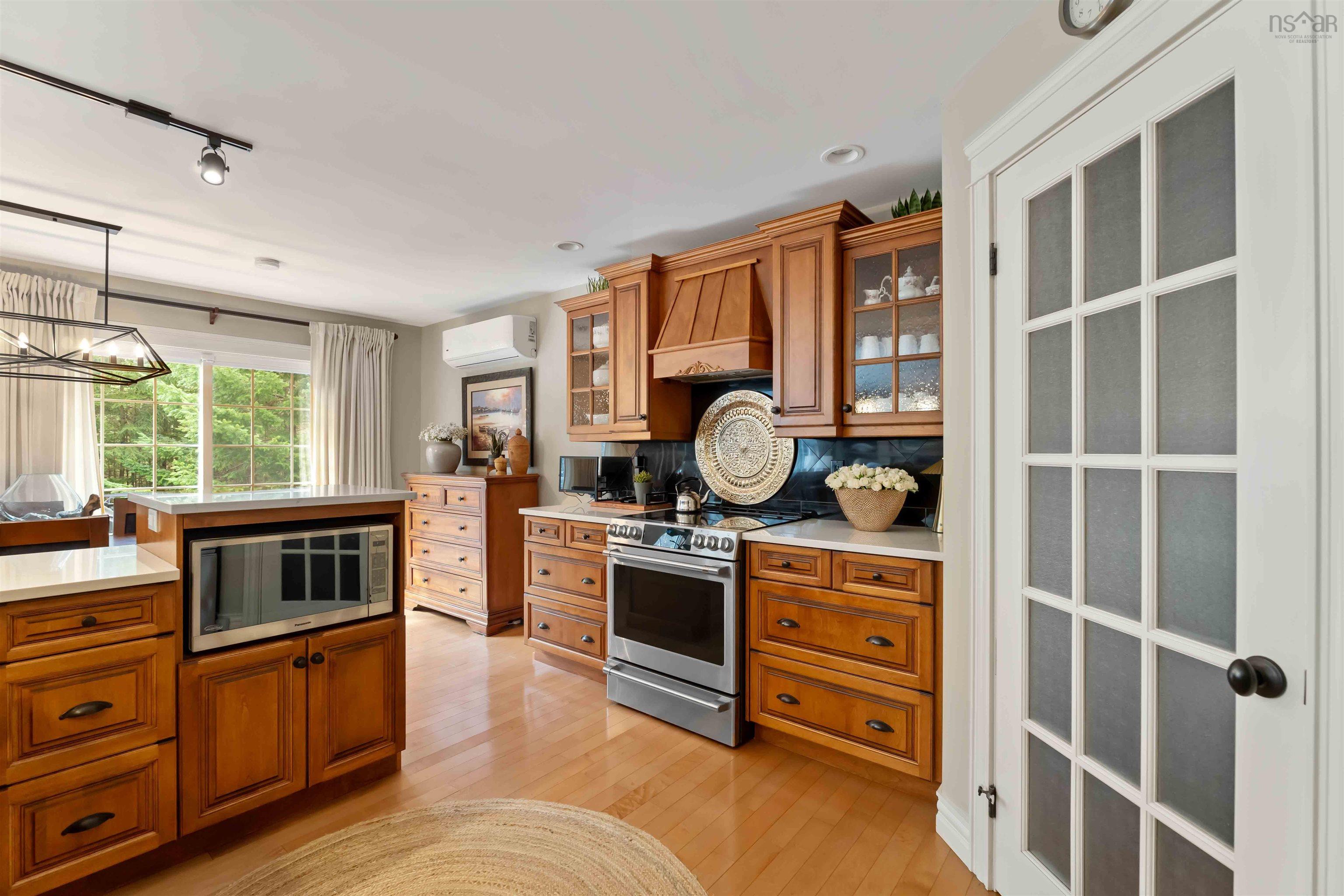$675,000.00: 115 Seneca Street, Centreville