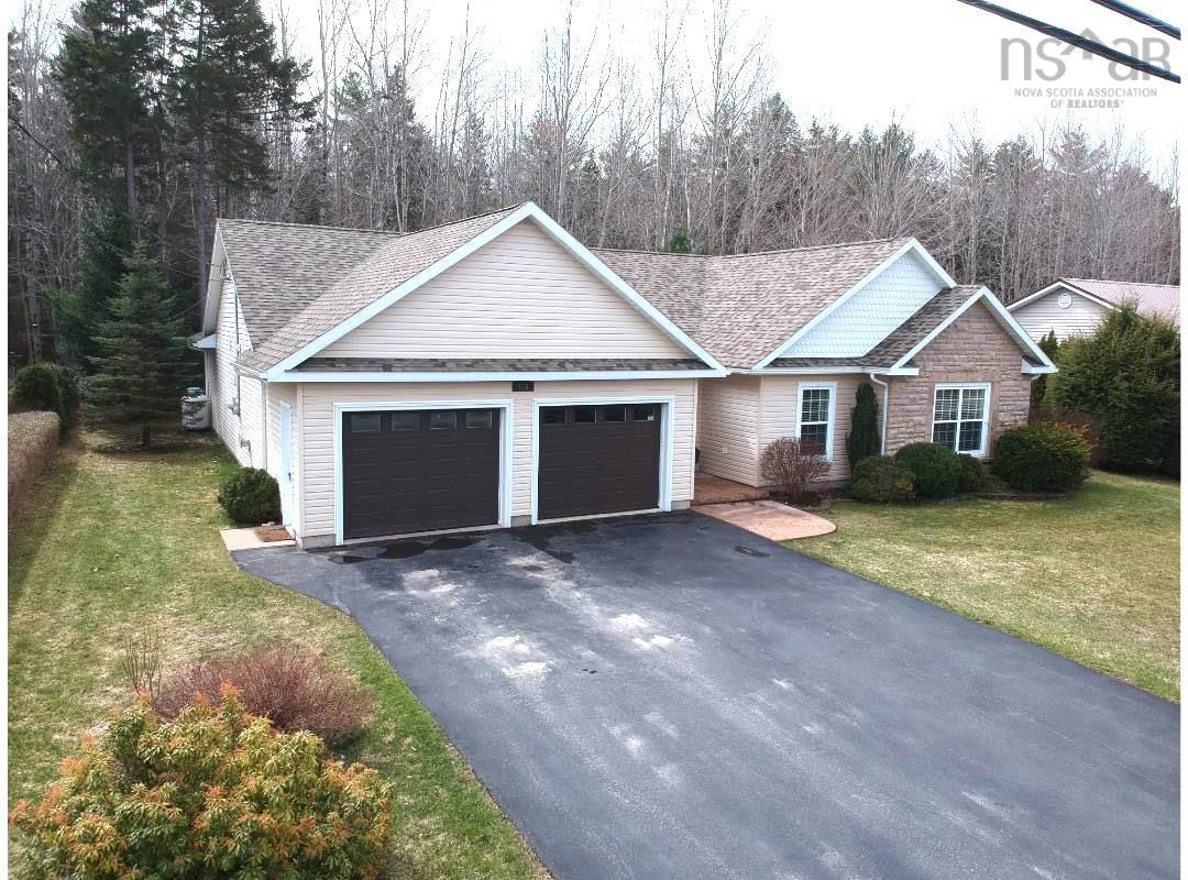 $675,000.00: 115 Seneca Street, Centreville