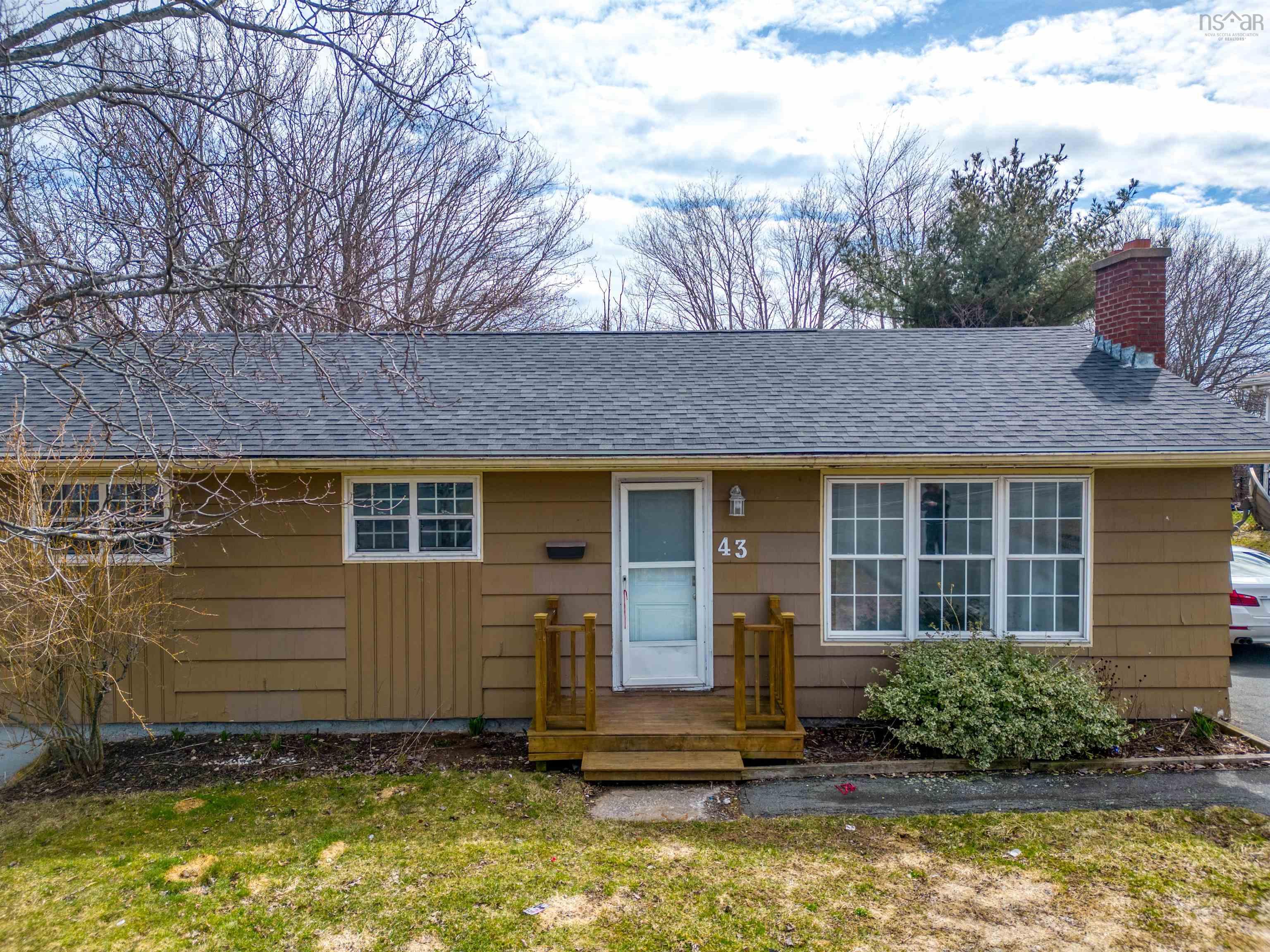 $514,900.00: 43 Beaver Bank Road, Lower Sackville