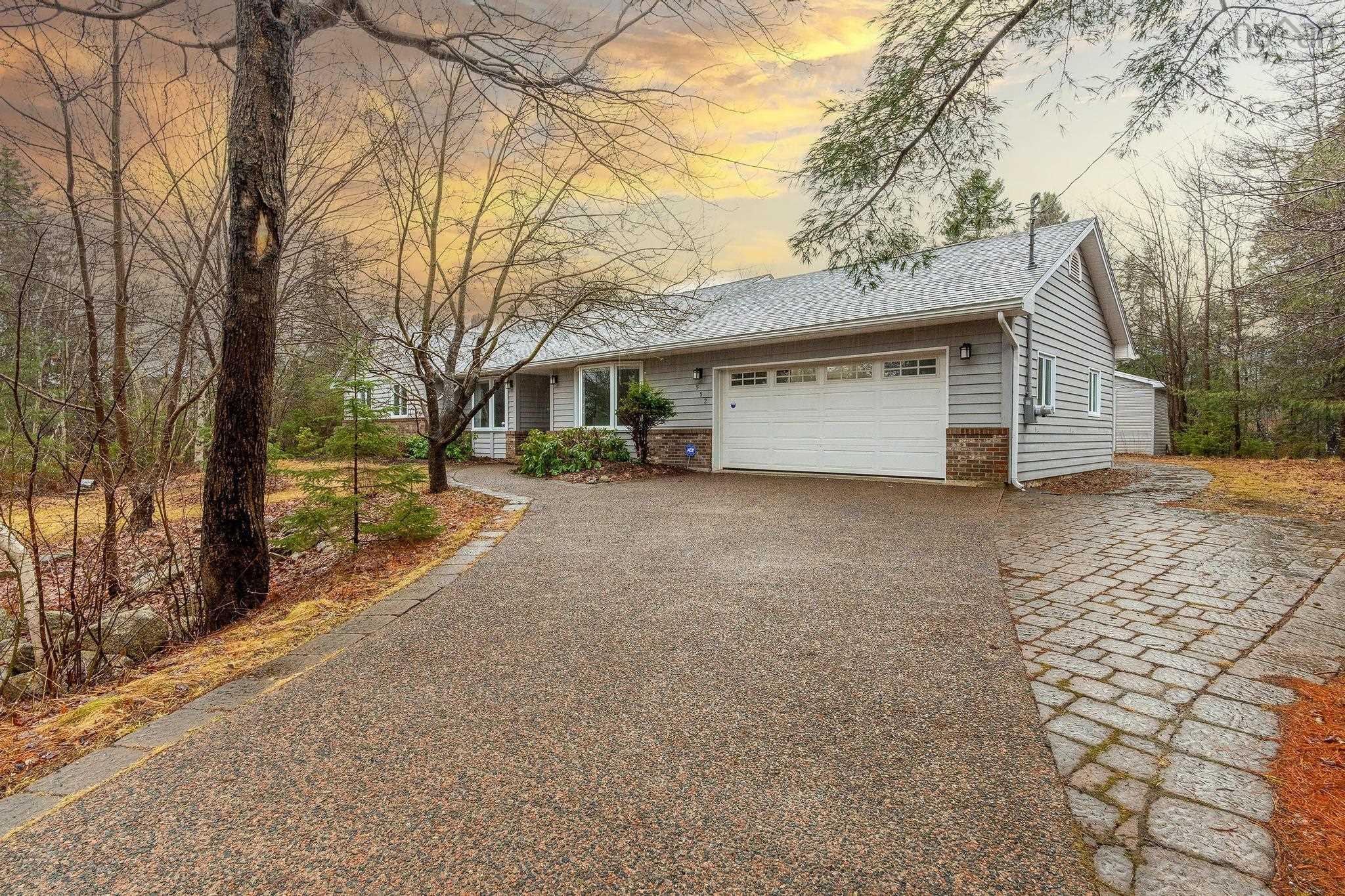 $749,900.00: 552 Lockview Road, Fall River