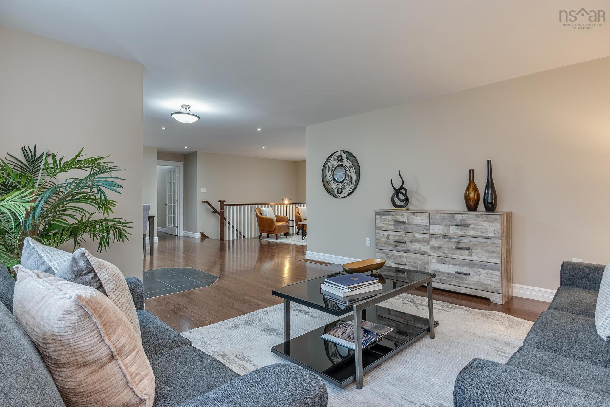 $749,900.00: 552 Lockview Road, Fall River
