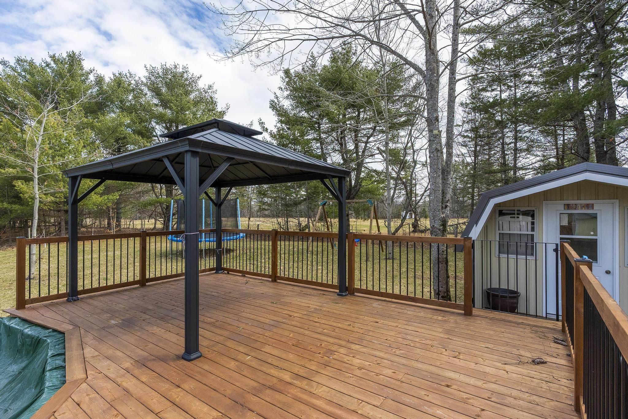 $499,900.00: 276 BROOKSIDE DRIVE, Wilmot