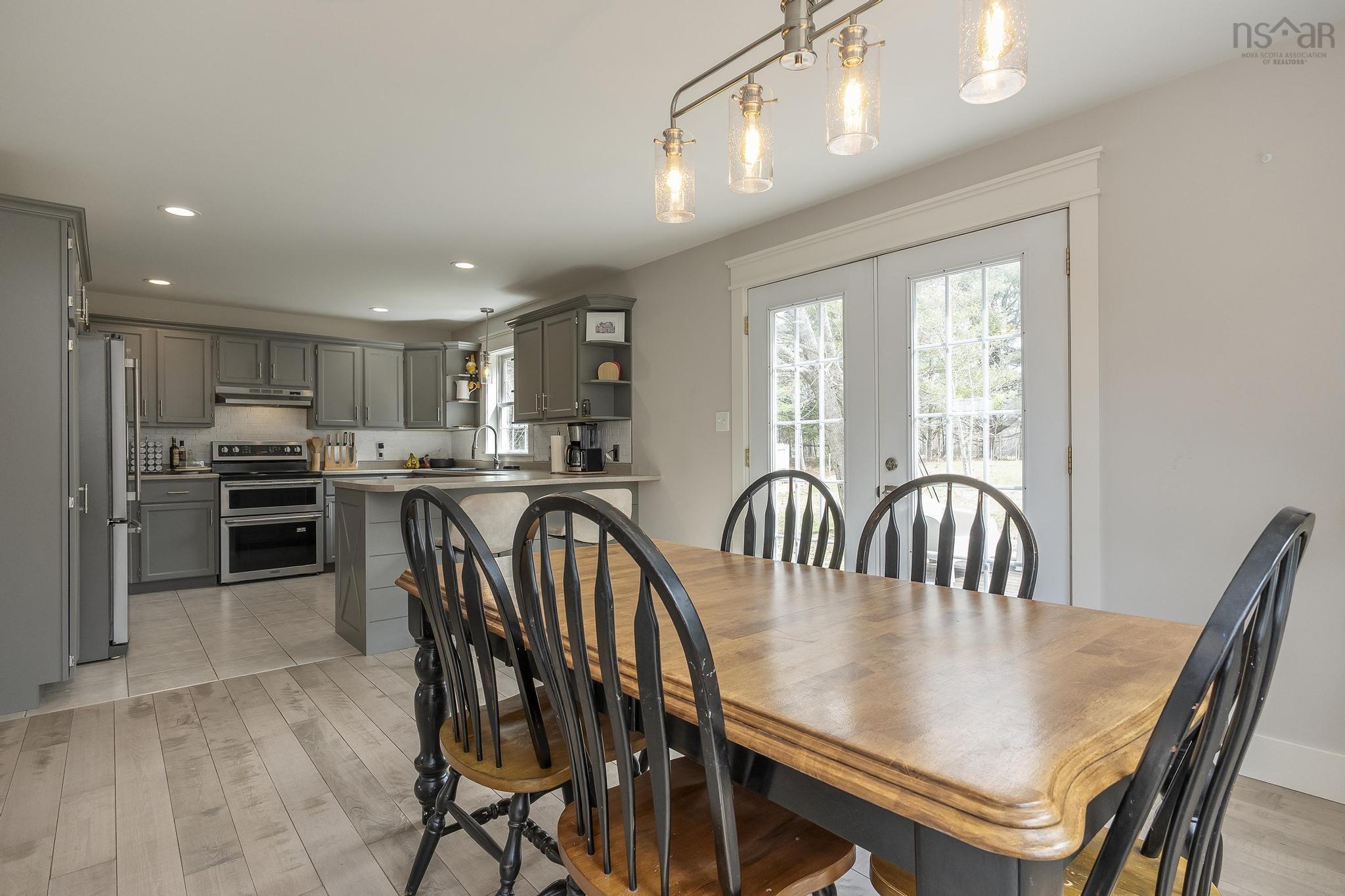 $499,900.00: 276 BROOKSIDE DRIVE, Wilmot