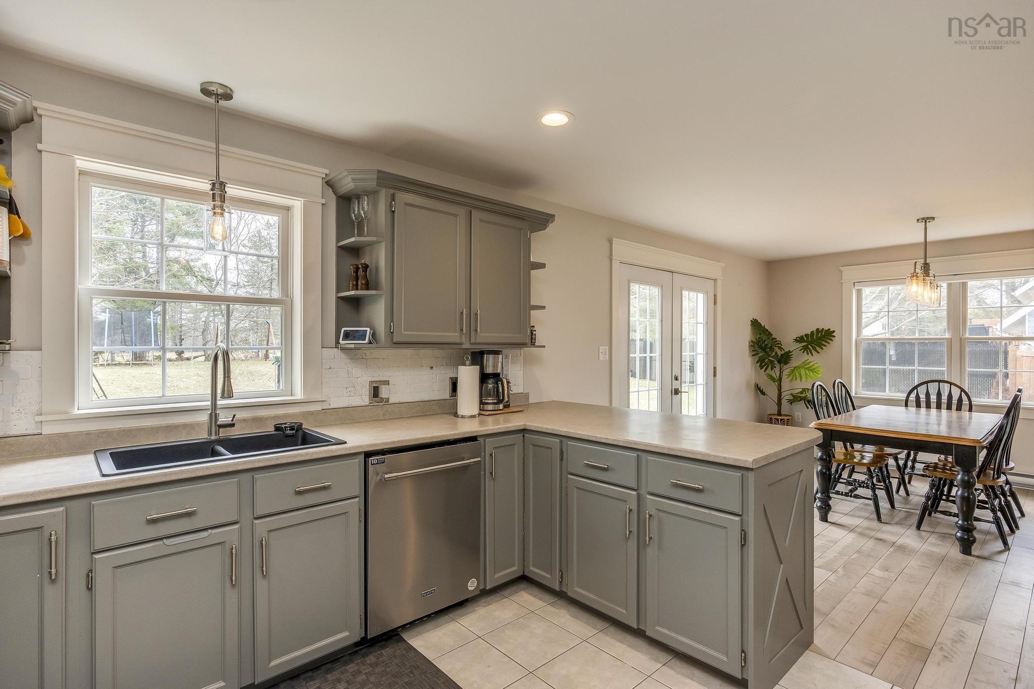 $499,900.00: 276 BROOKSIDE DRIVE, Wilmot