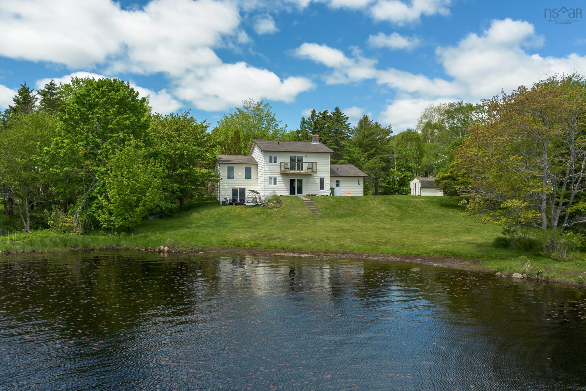 $649,900.00: 45 Karen Crescent, Porters Lake