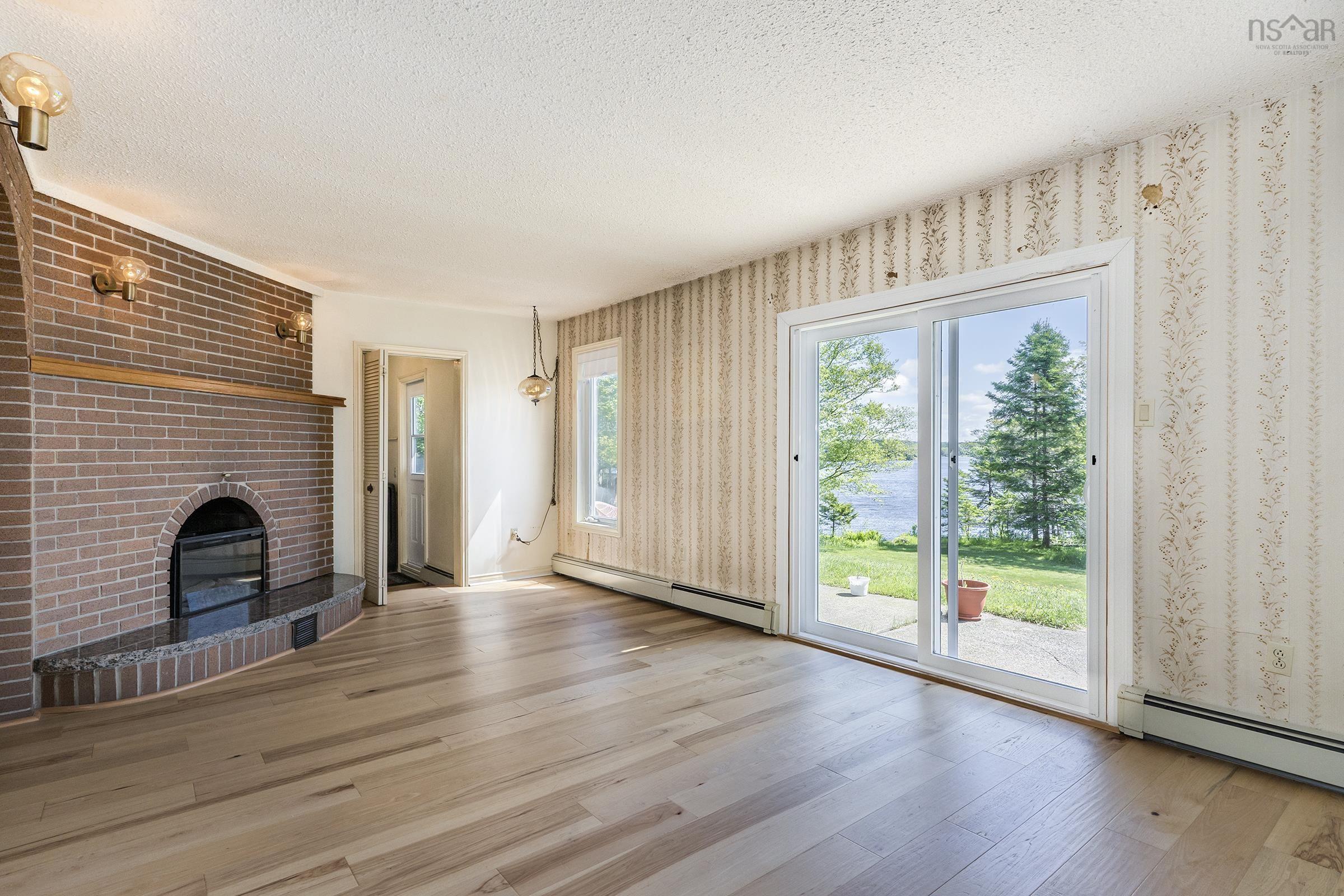 $649,900.00: 45 Karen Crescent, Porters Lake