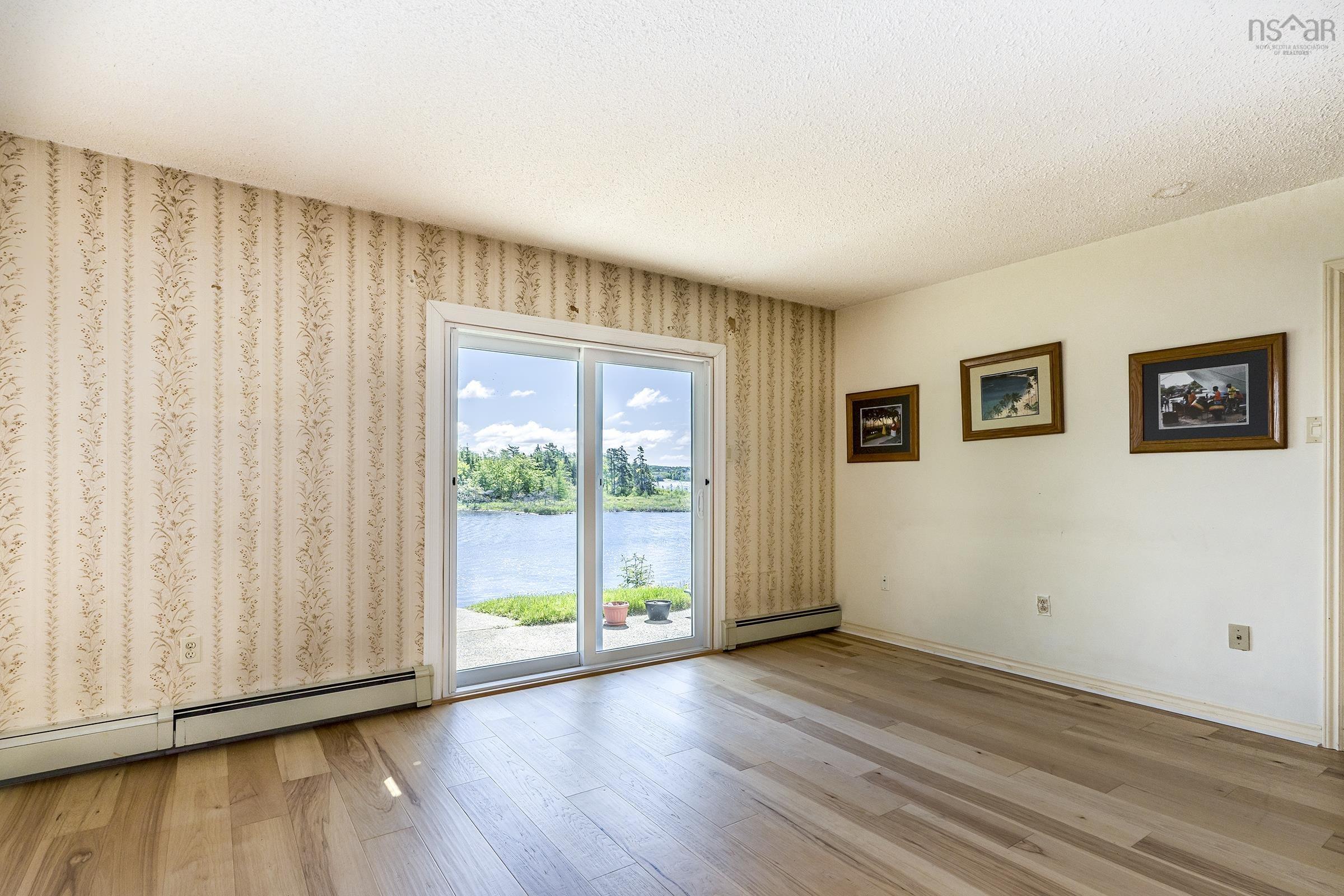 $649,900.00: 45 Karen Crescent, Porters Lake