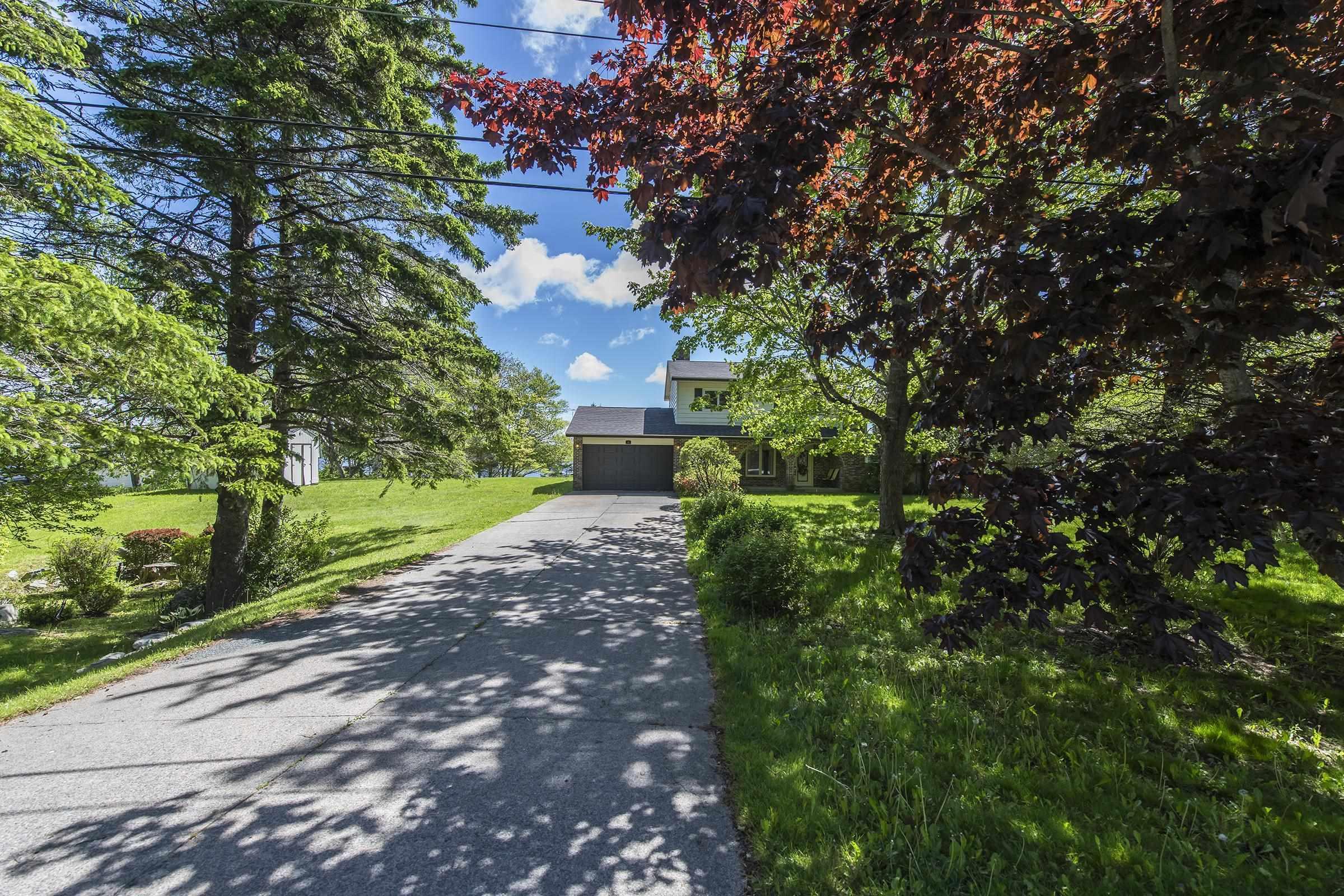 $649,900.00: 45 Karen Crescent, Porters Lake