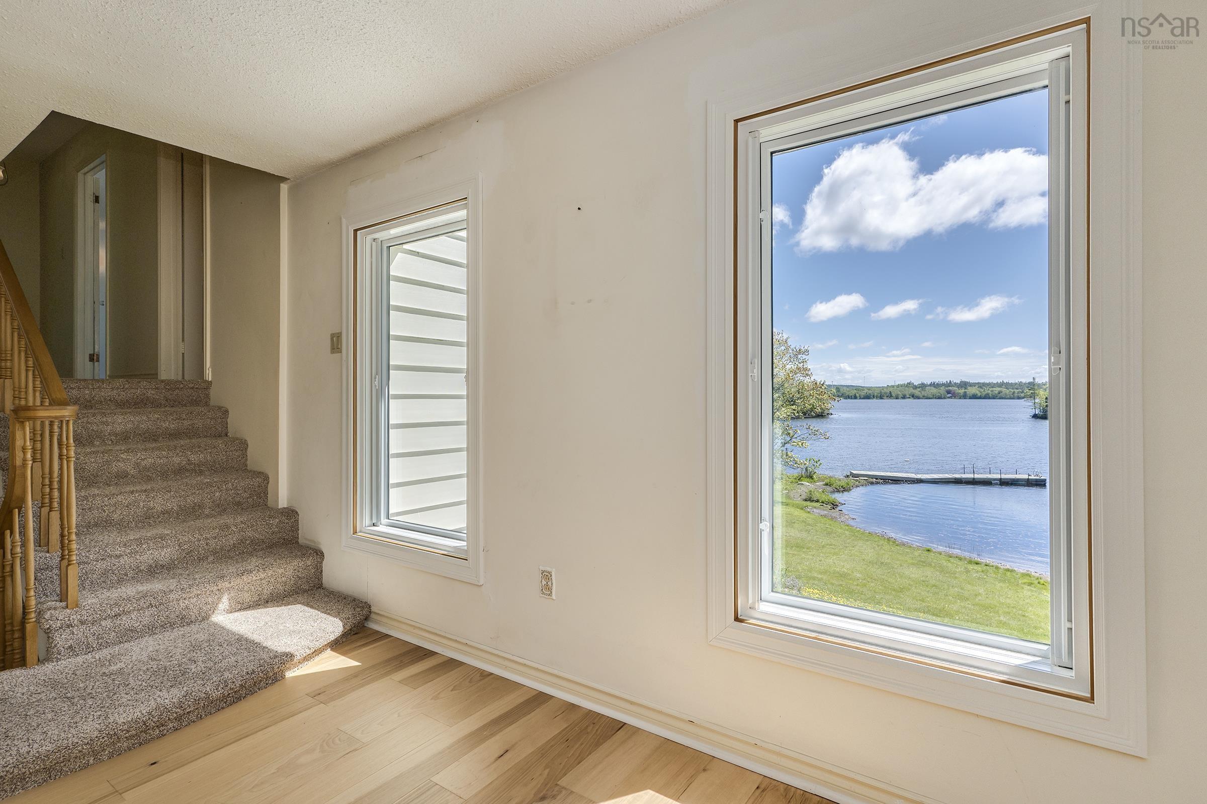 $649,900.00: 45 Karen Crescent, Porters Lake