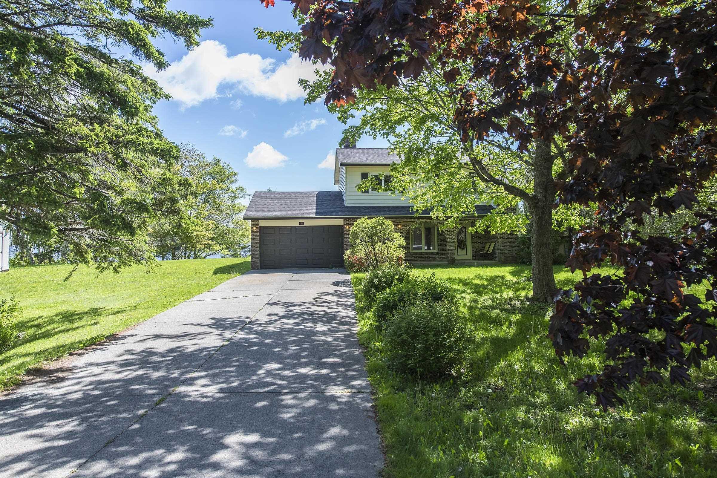 $649,900.00: 45 Karen Crescent, Porters Lake