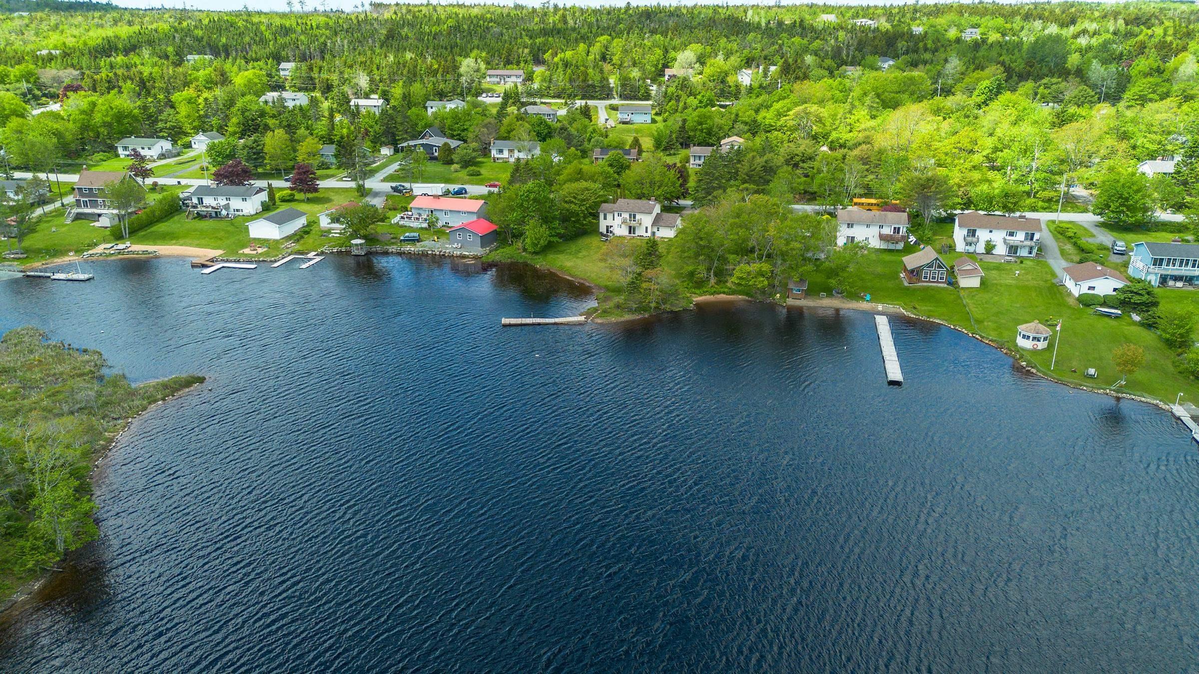 $649,900.00: 45 Karen Crescent, Porters Lake