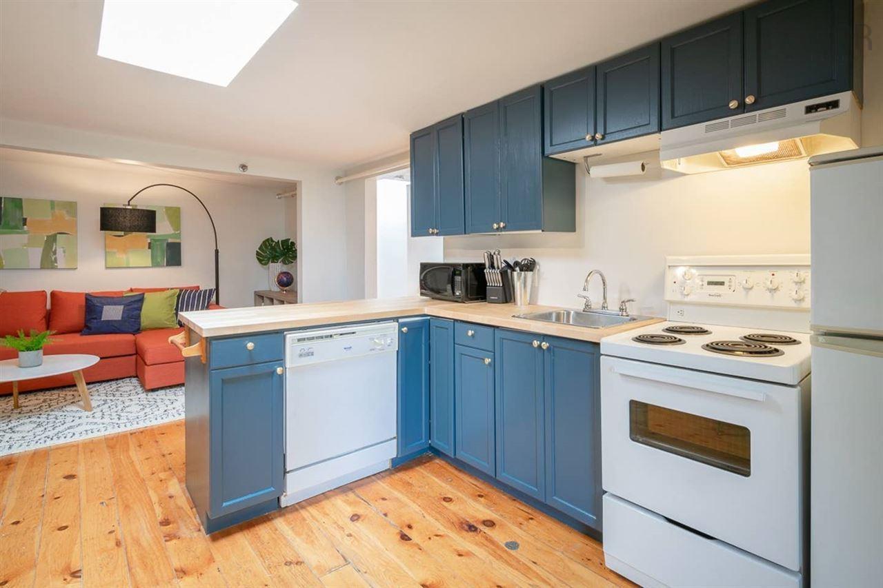 $2,400,000.00: 1056 & 1060 Bland Street, South End