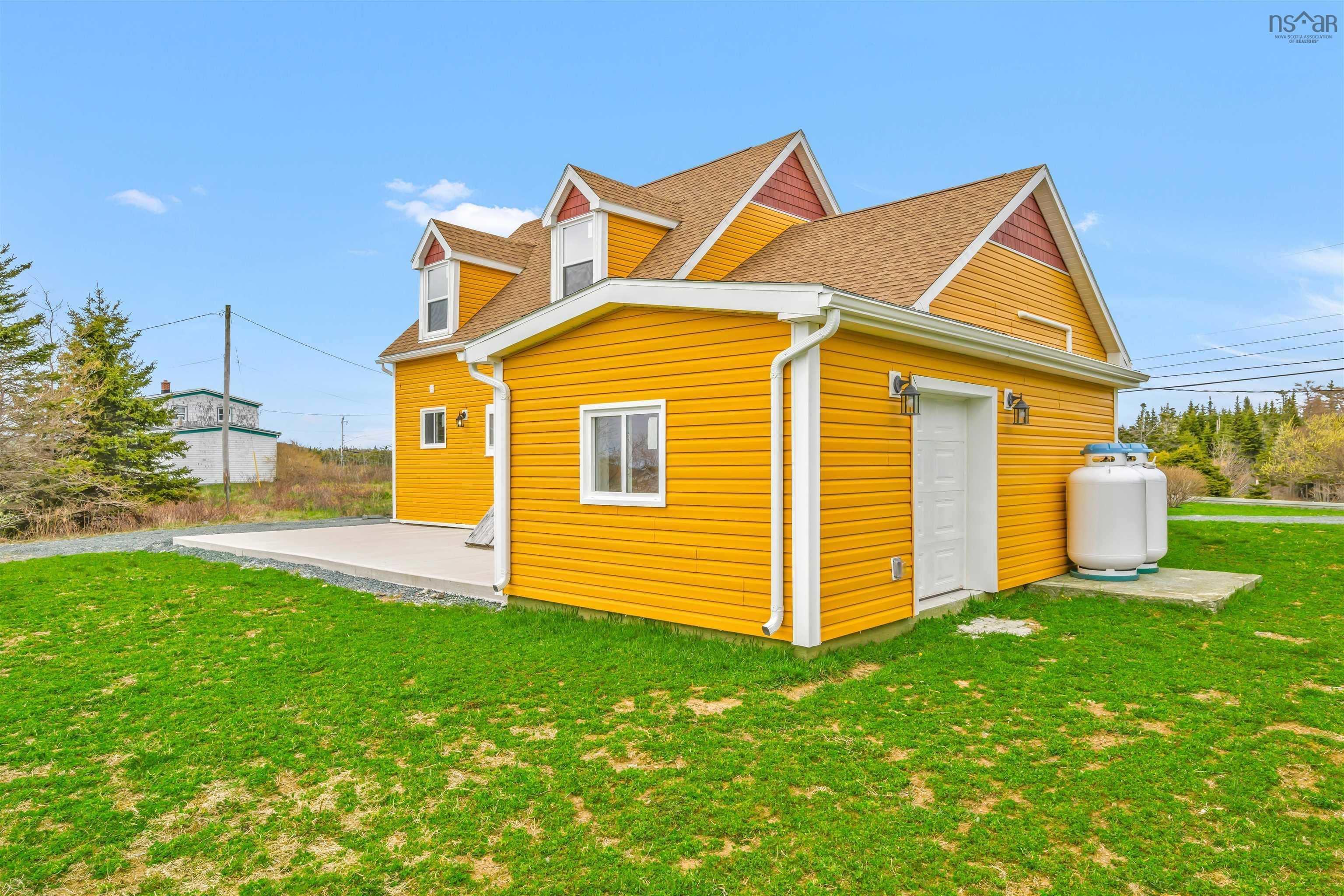 $569,000.00: 1900 Ostrea Lake, Ostrea Lake