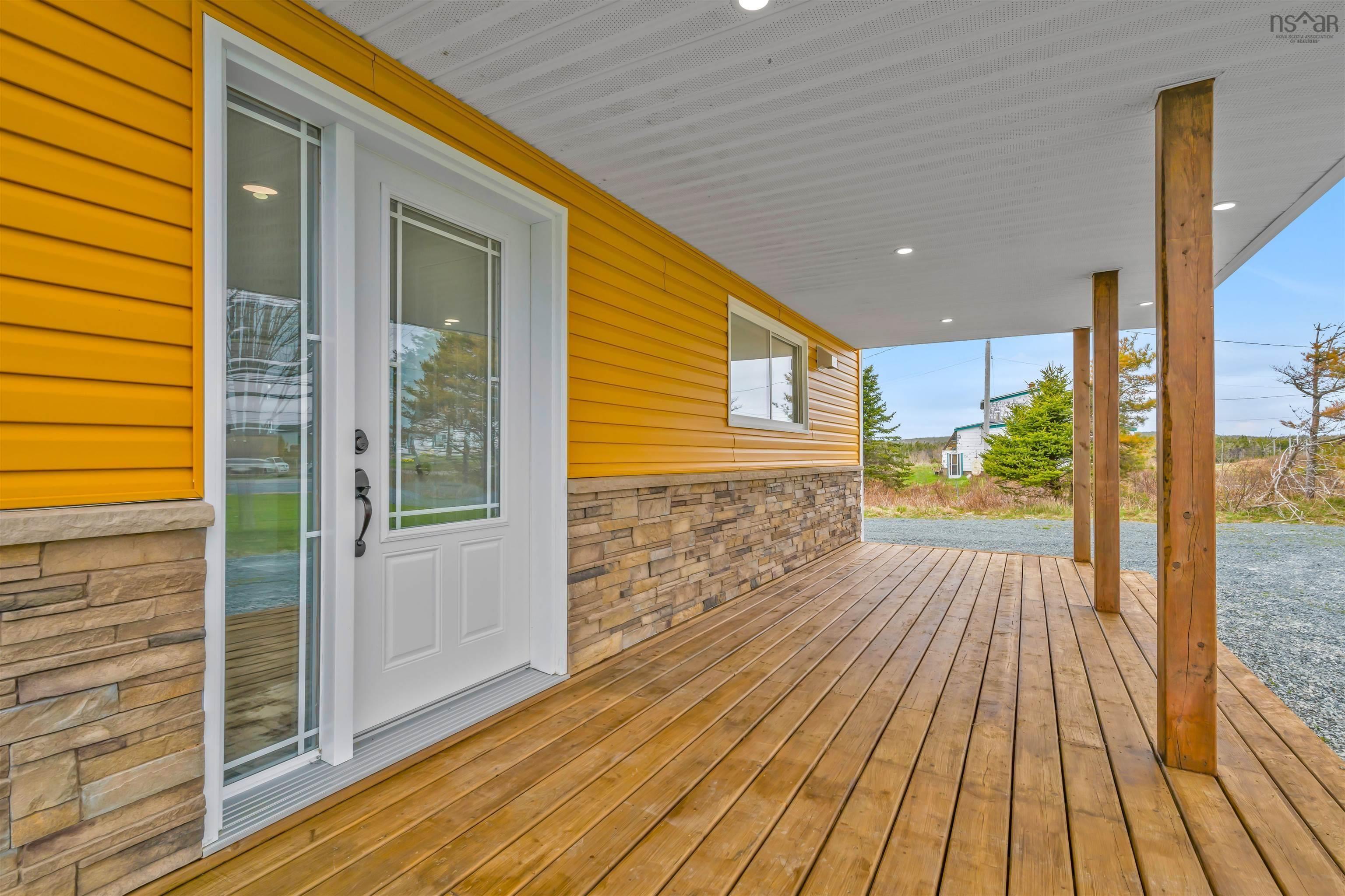 $569,000.00: 1900 Ostrea Lake, Ostrea Lake