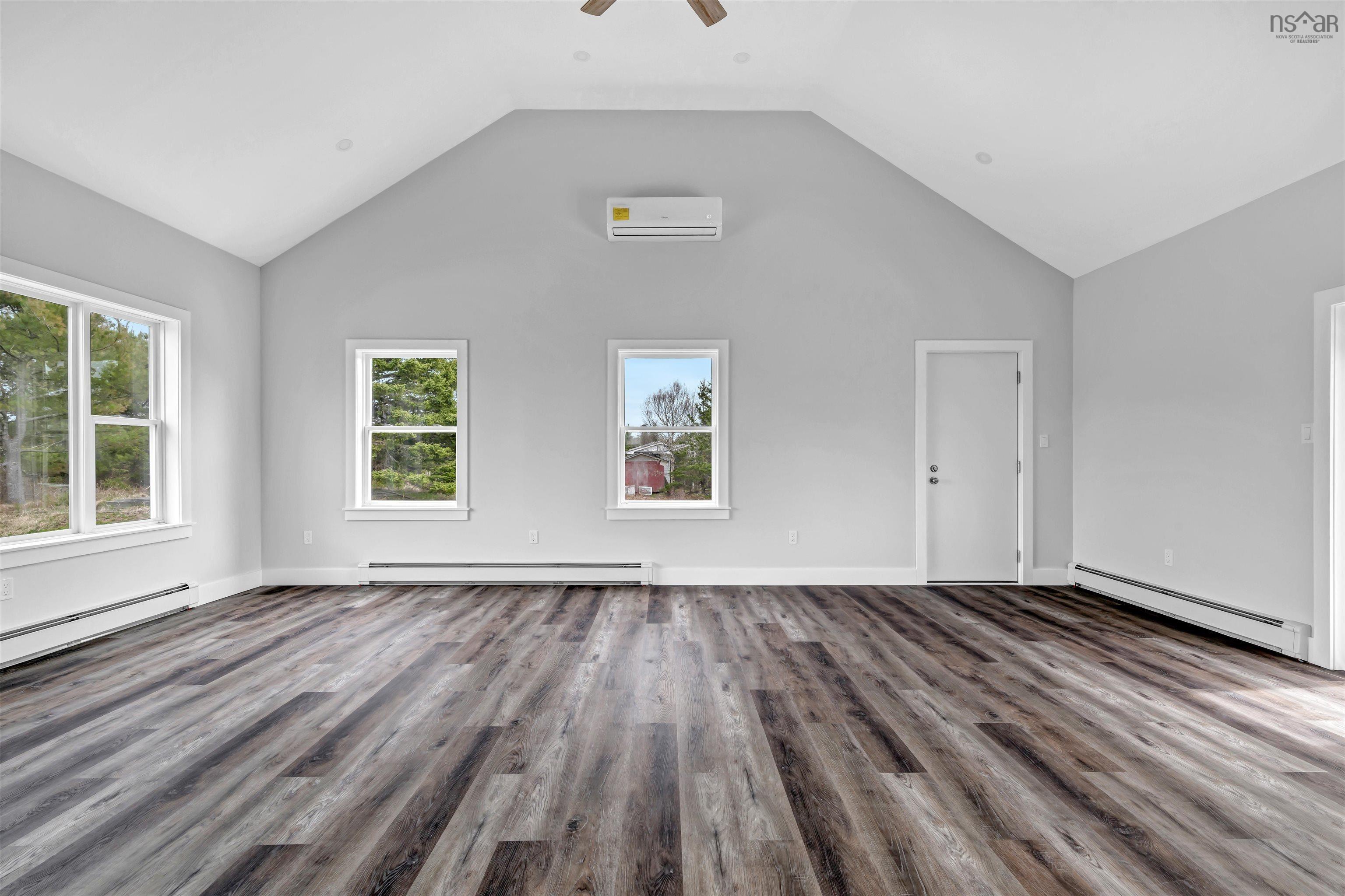 $569,000.00: 1900 Ostrea Lake, Ostrea Lake