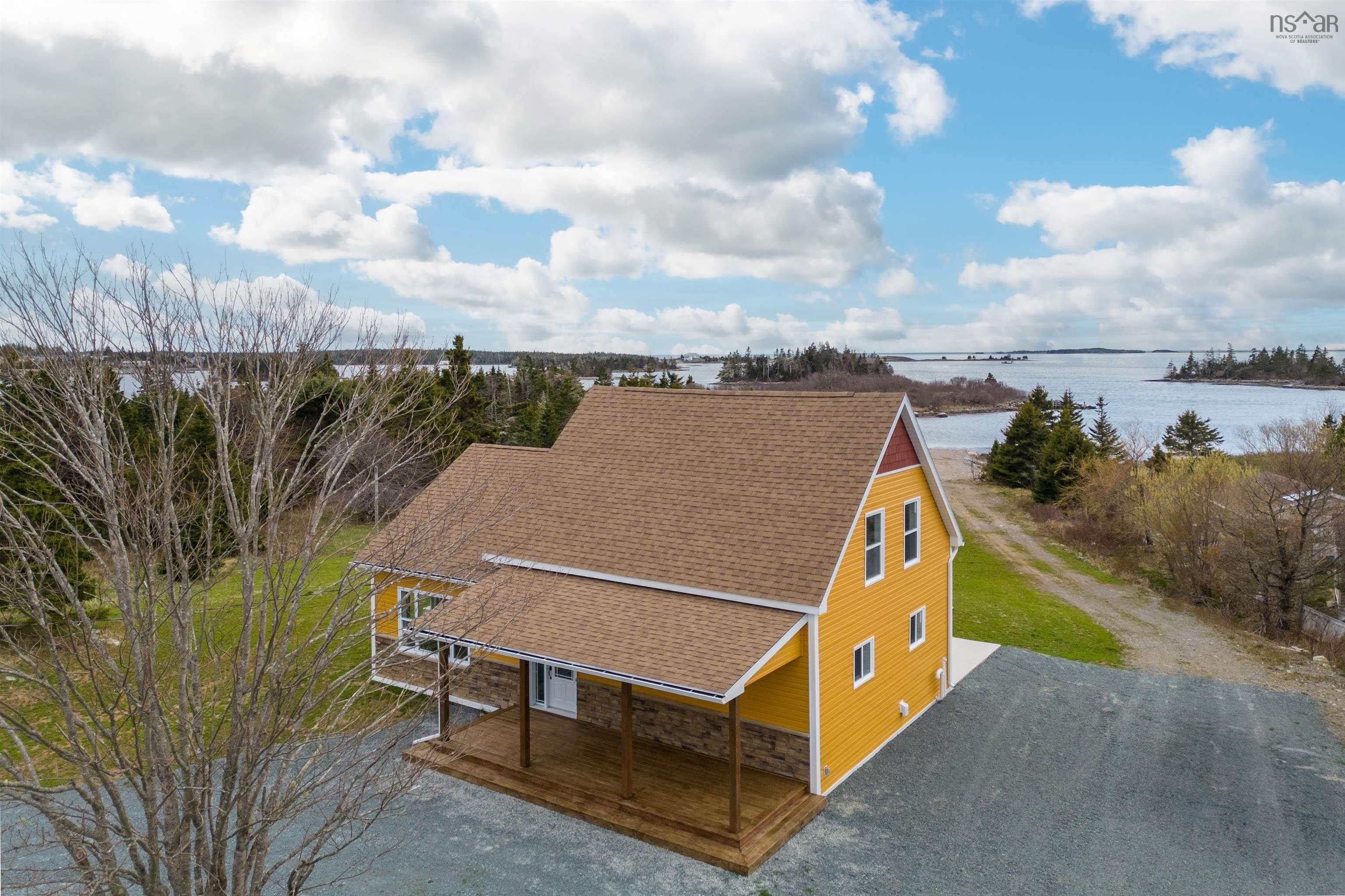 $569,000.00: 1900 Ostrea Lake, Ostrea Lake