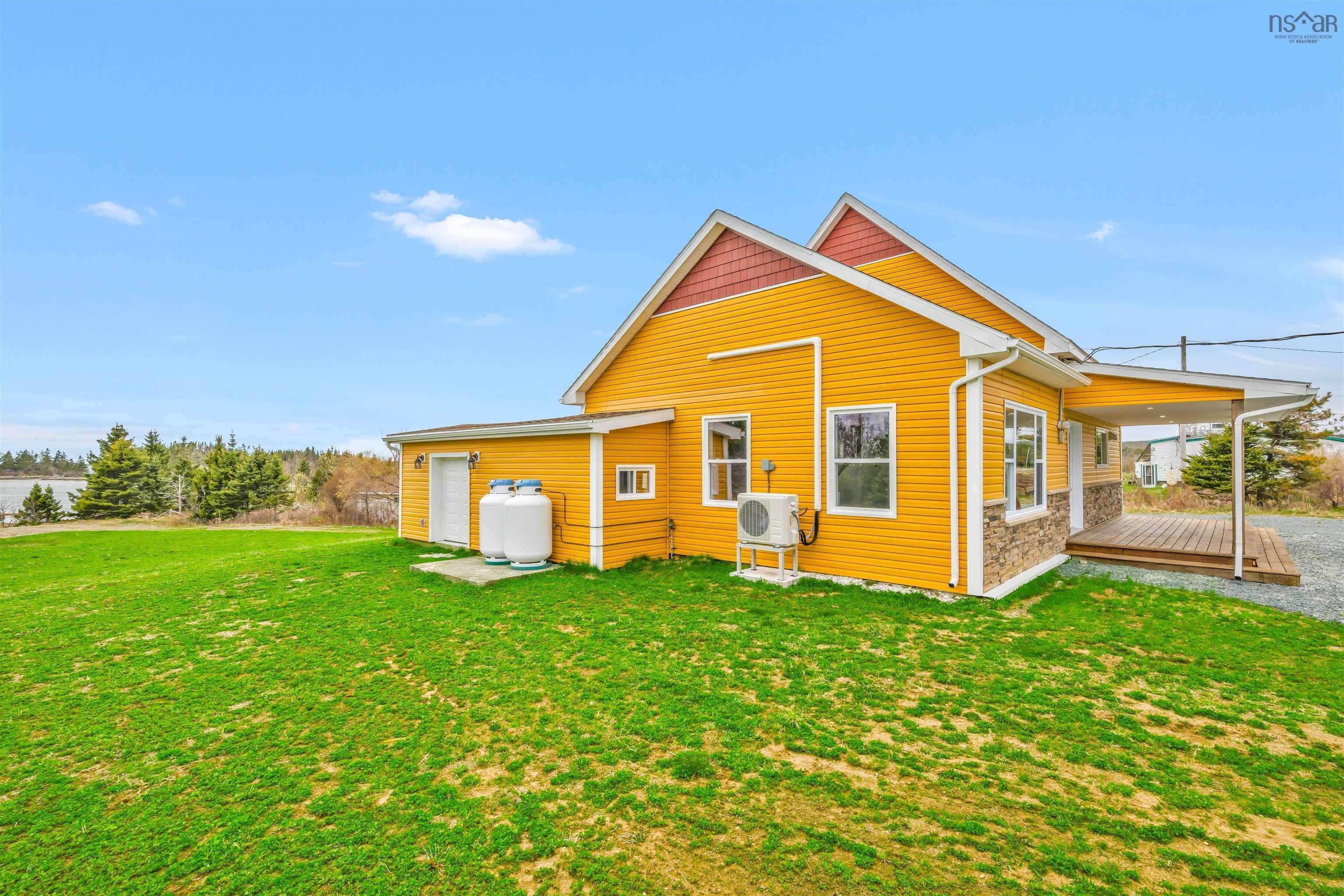 $569,000.00: 1900 Ostrea Lake, Ostrea Lake