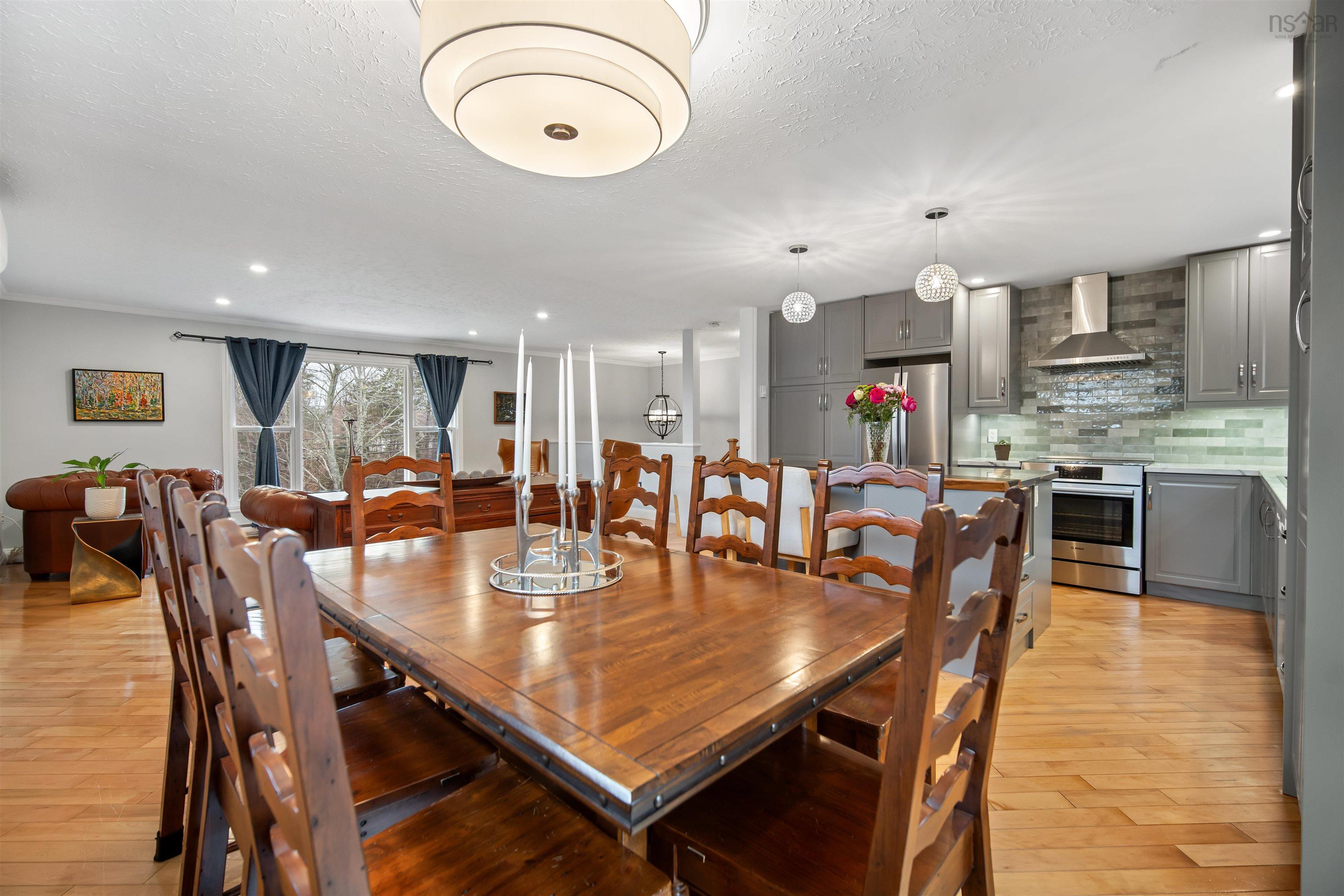 $685,000.00: 31 Oakmount Drive, Bedford