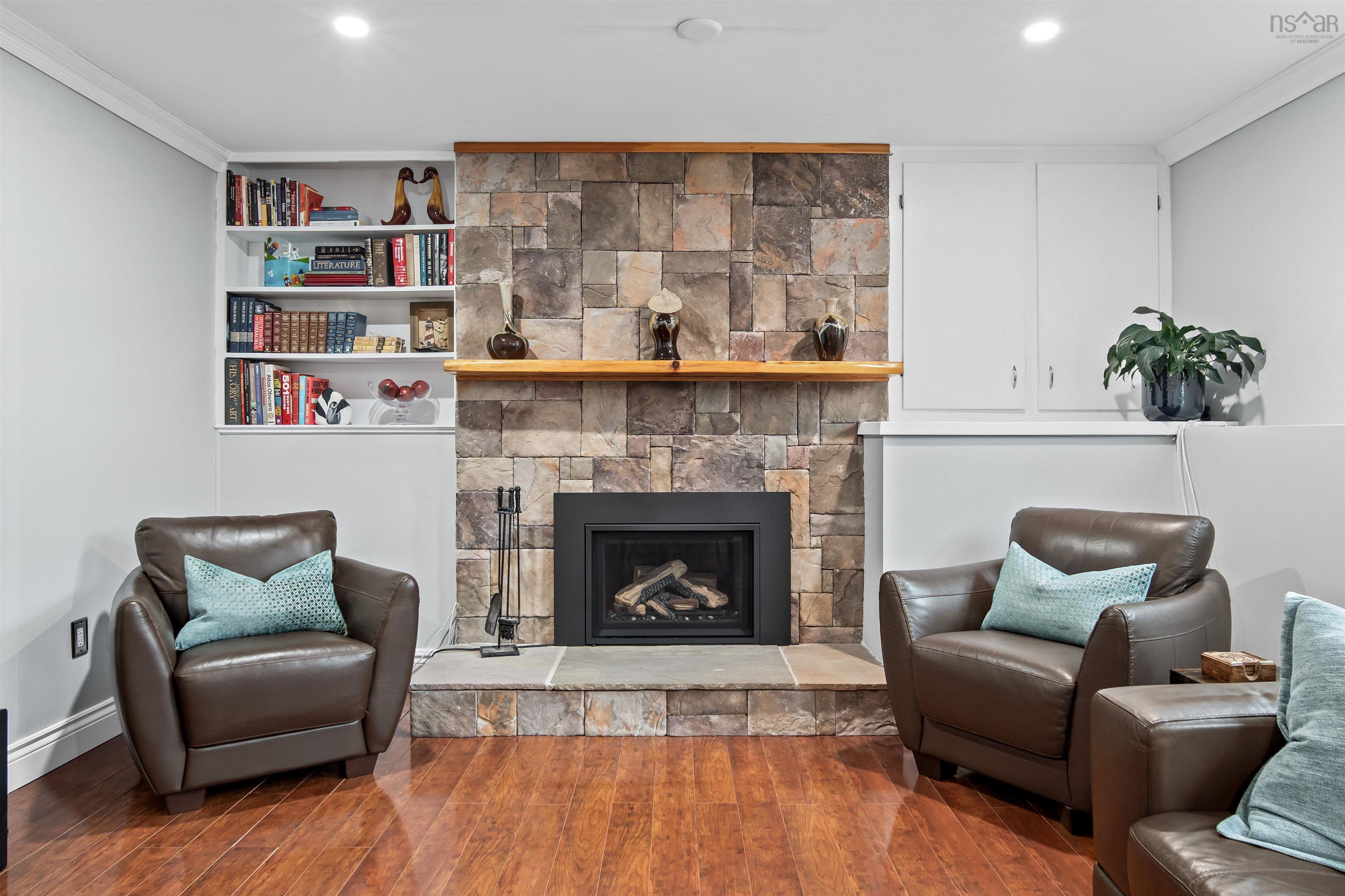 $685,000.00: 31 Oakmount Drive, Bedford